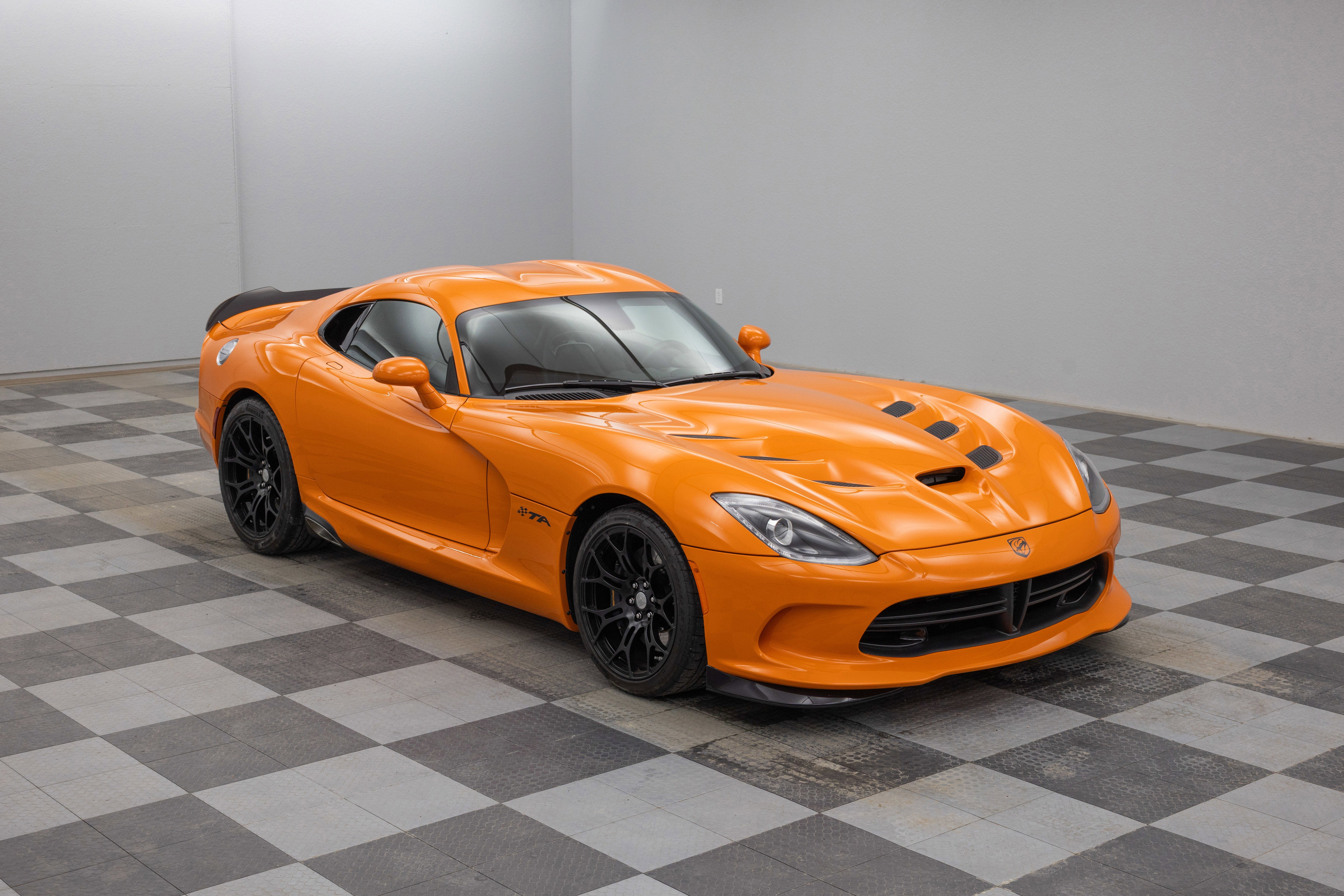 2014 Dodge Viper TA