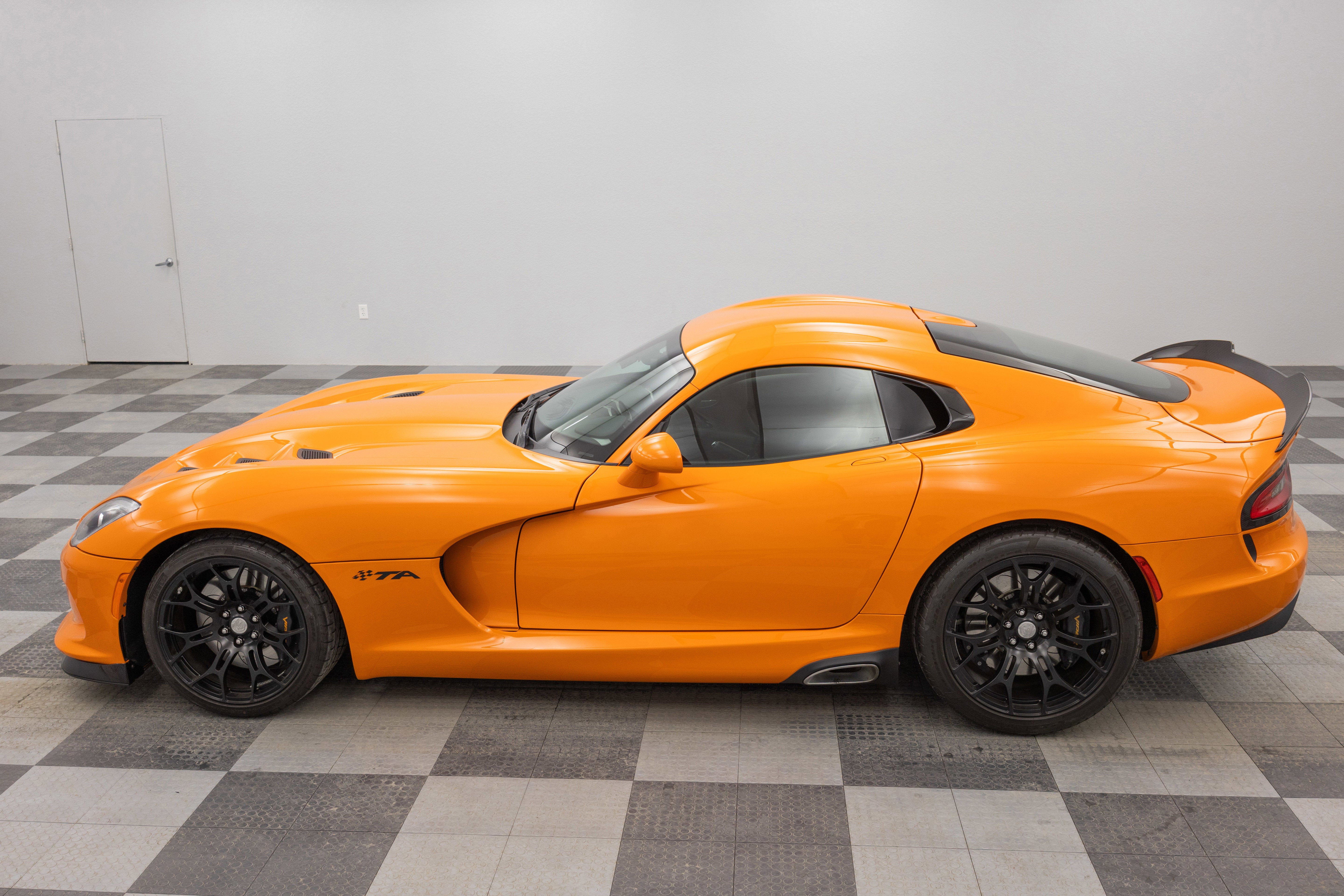 2014 Dodge Viper TA