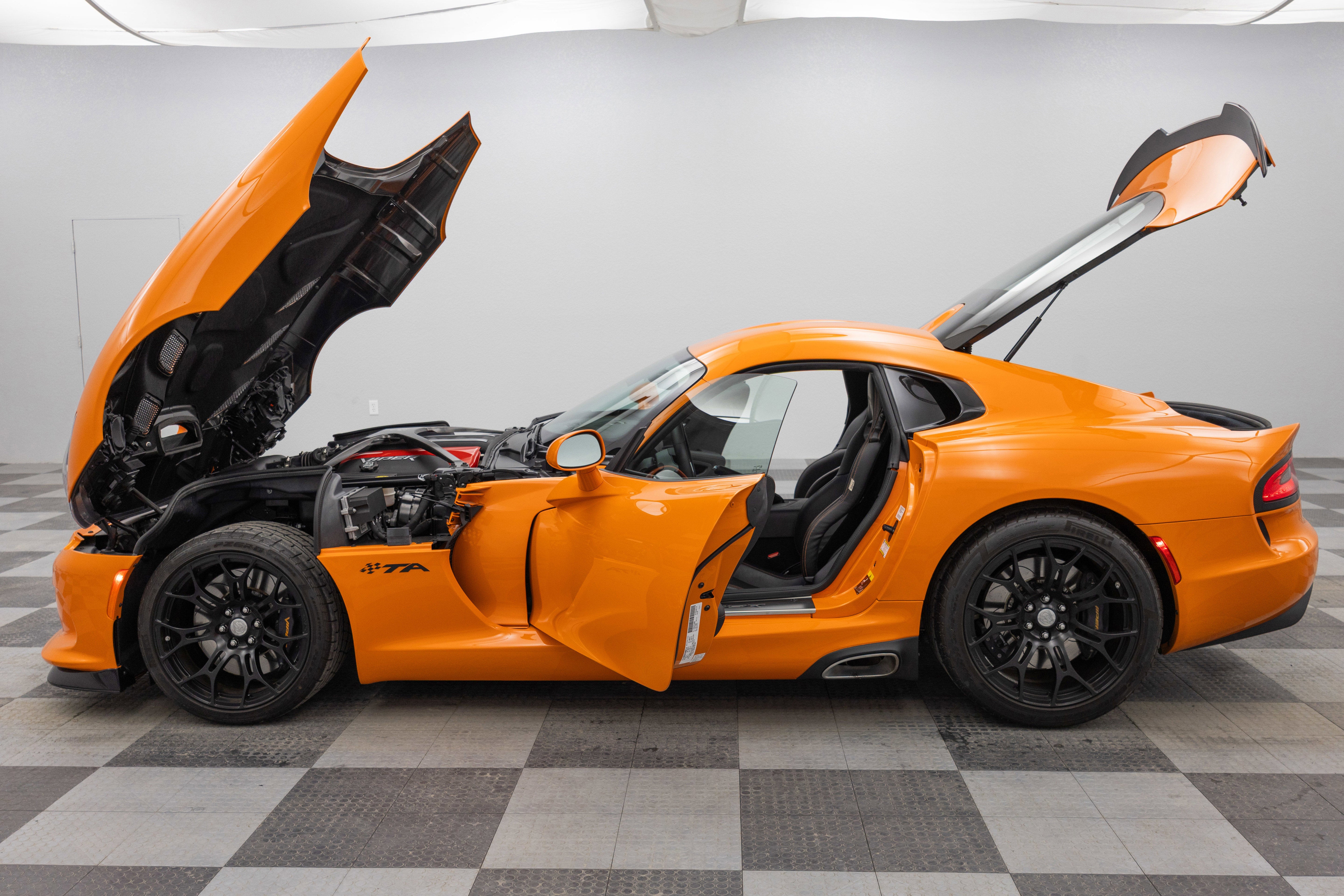 2014 Dodge Viper TA