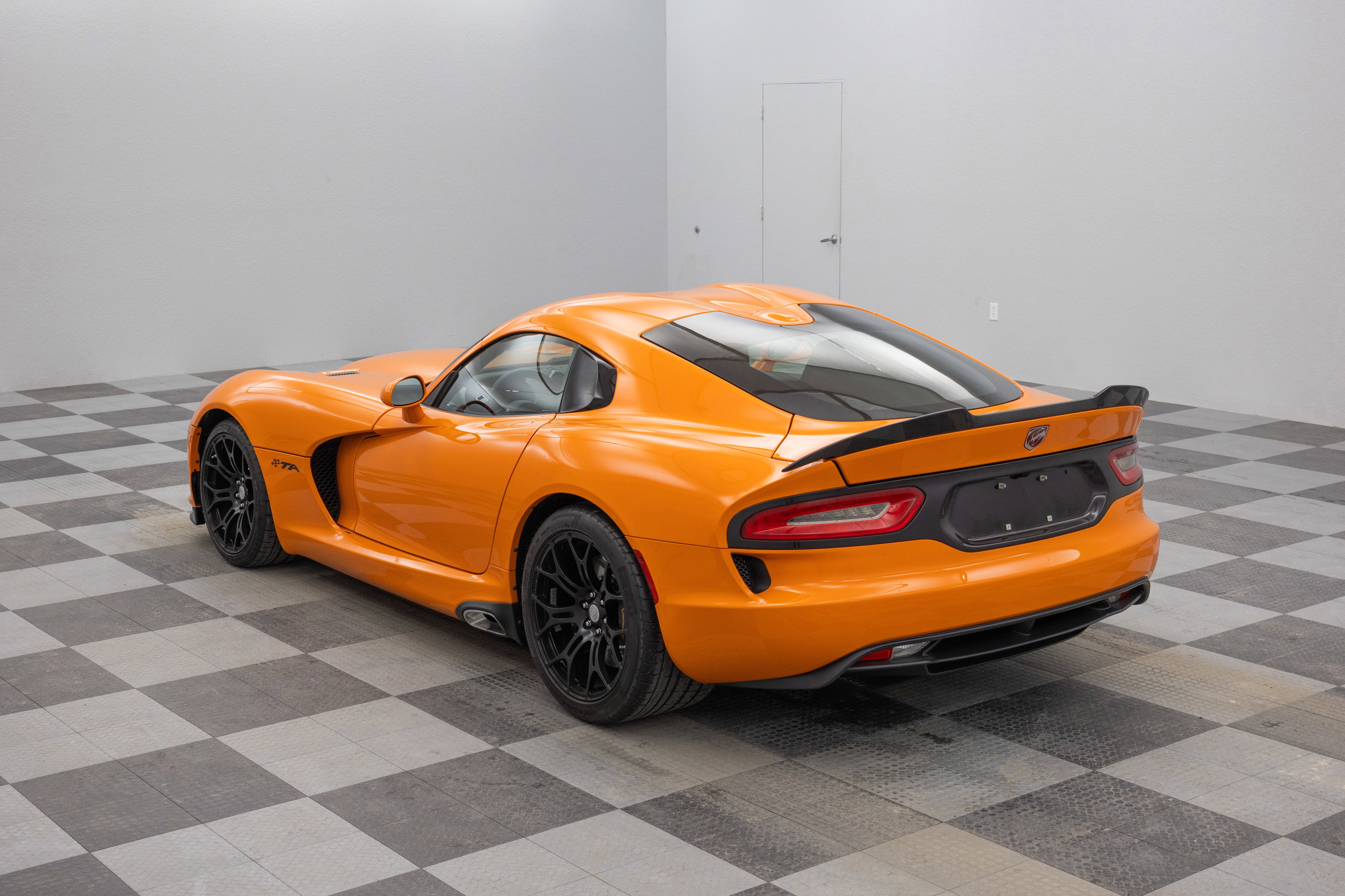 2014 Dodge Viper TA