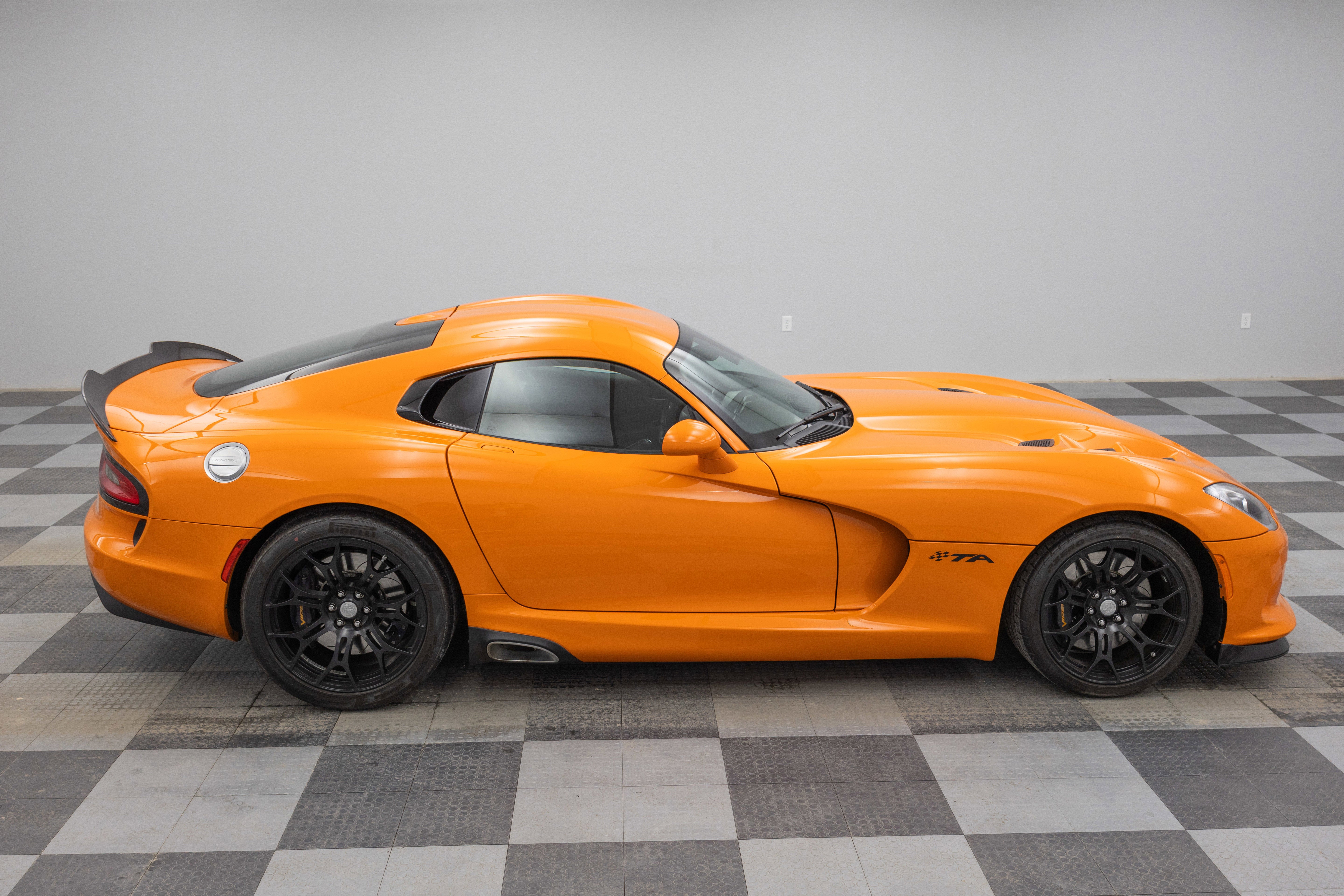 2014 Dodge Viper TA