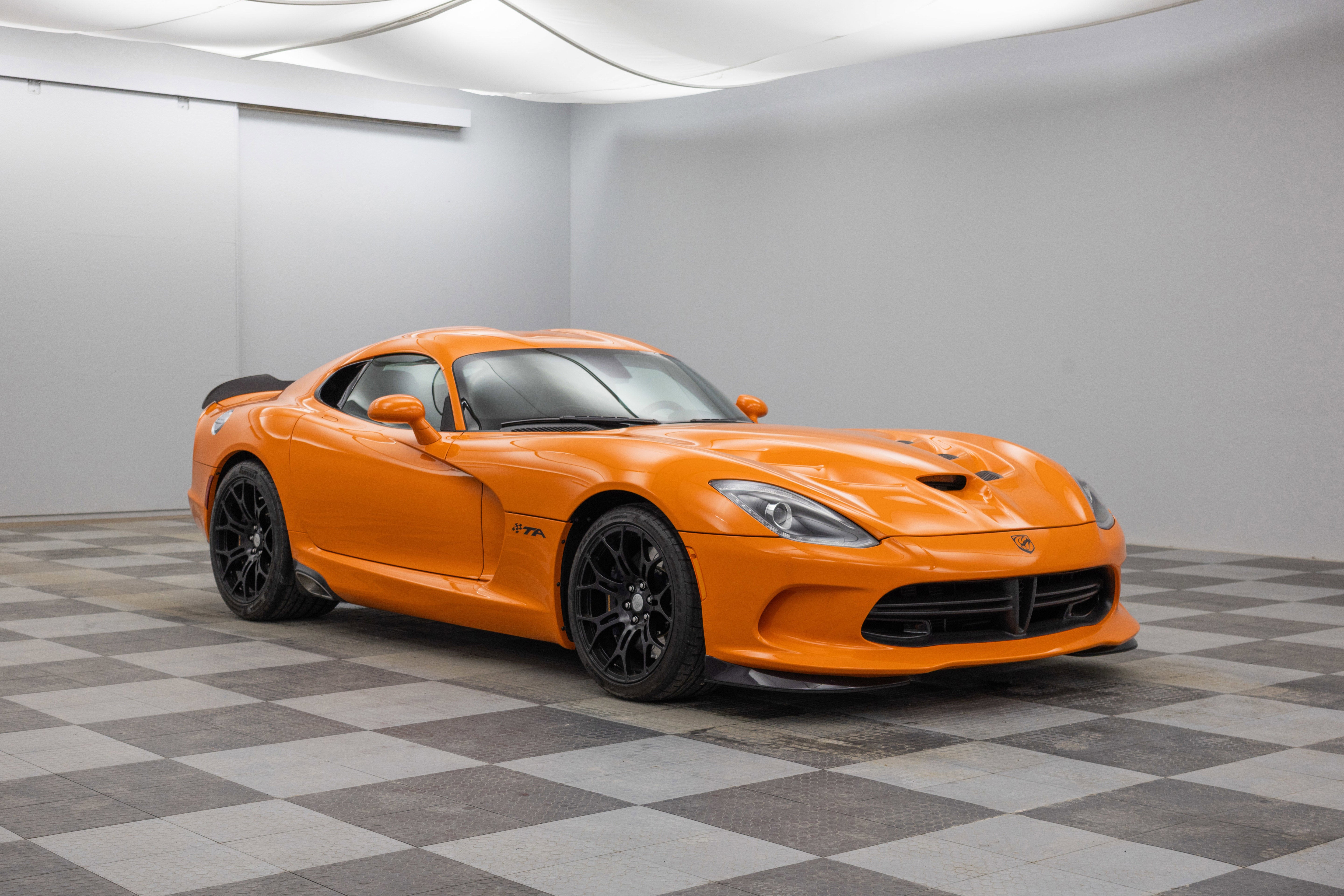2014 Dodge Viper TA