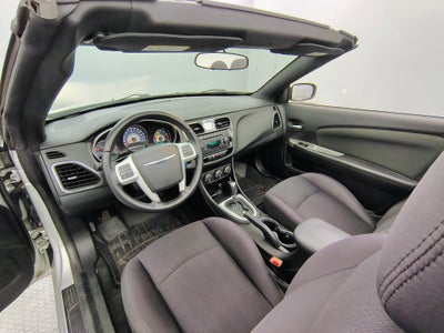 2012 Chrysler 200 Touring