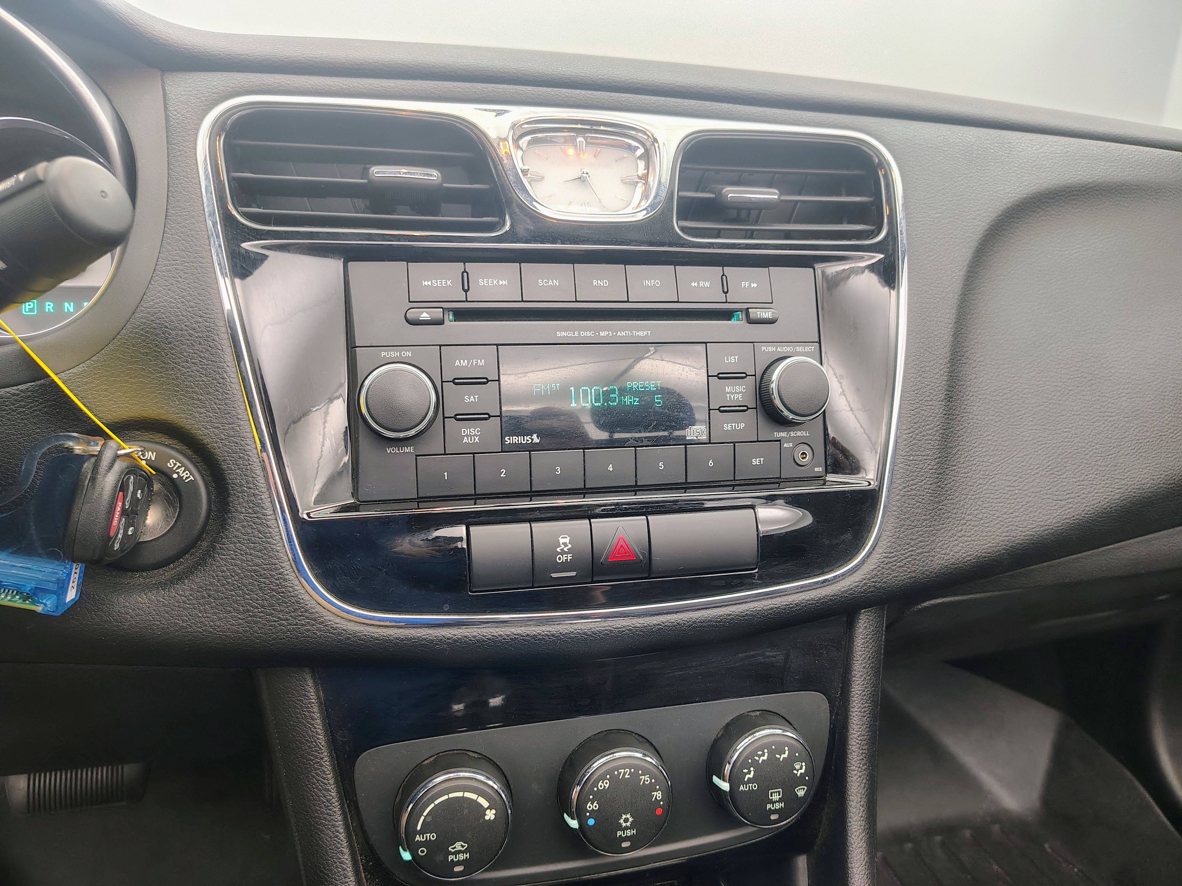 2012 Chrysler 200 Touring