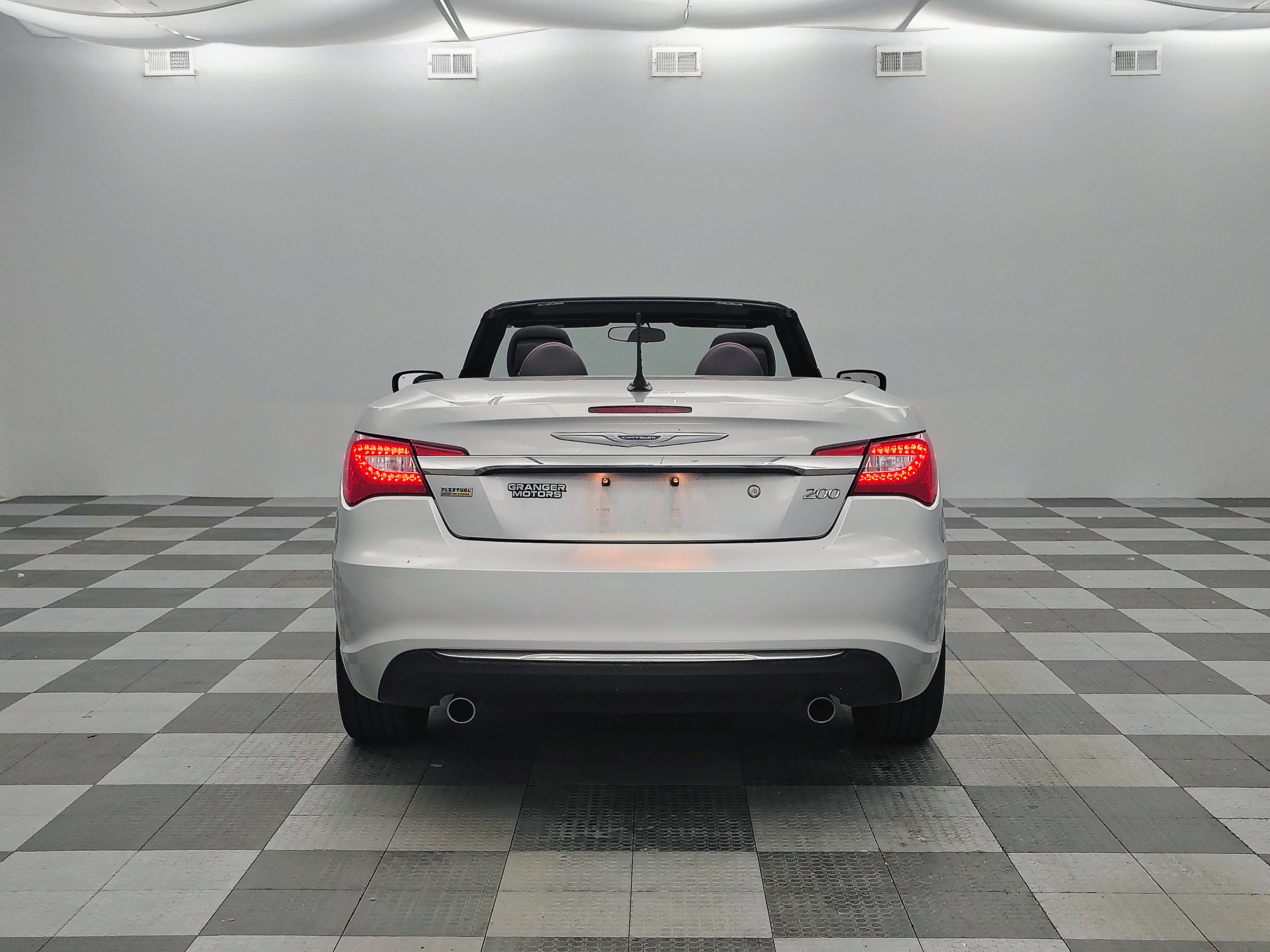 2012 Chrysler 200 Touring