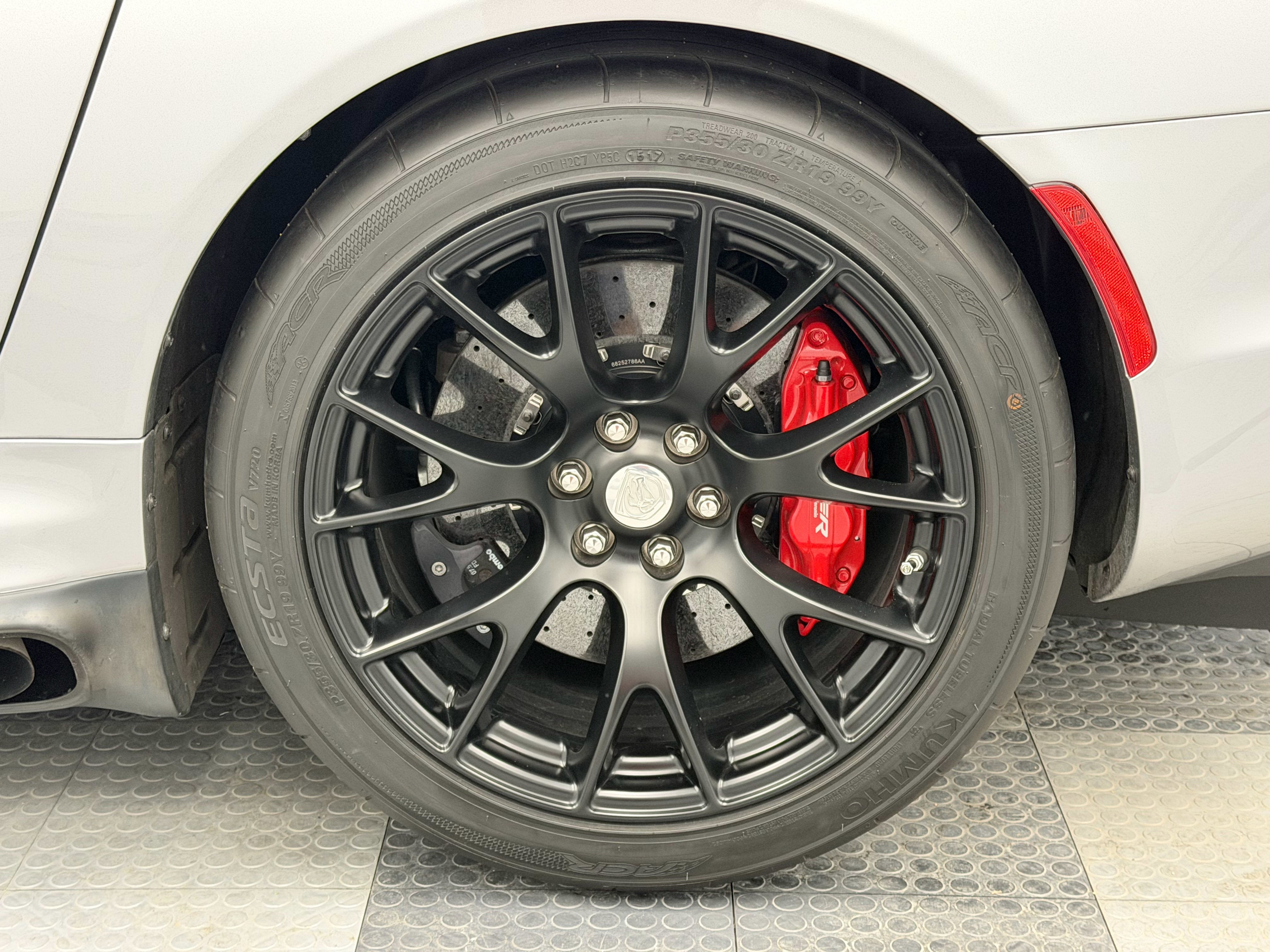 2016 Dodge Viper ACR