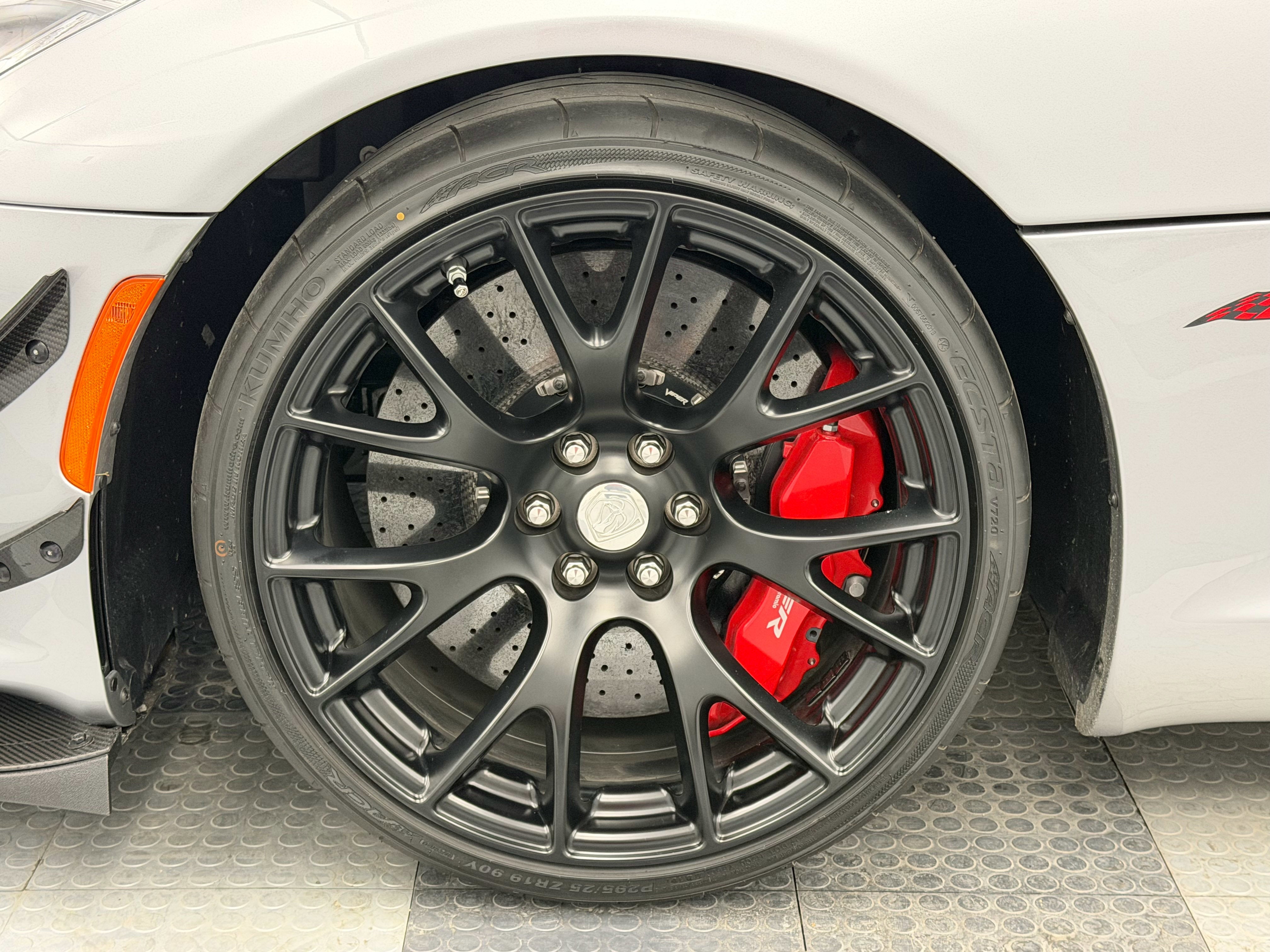 2016 Dodge Viper ACR