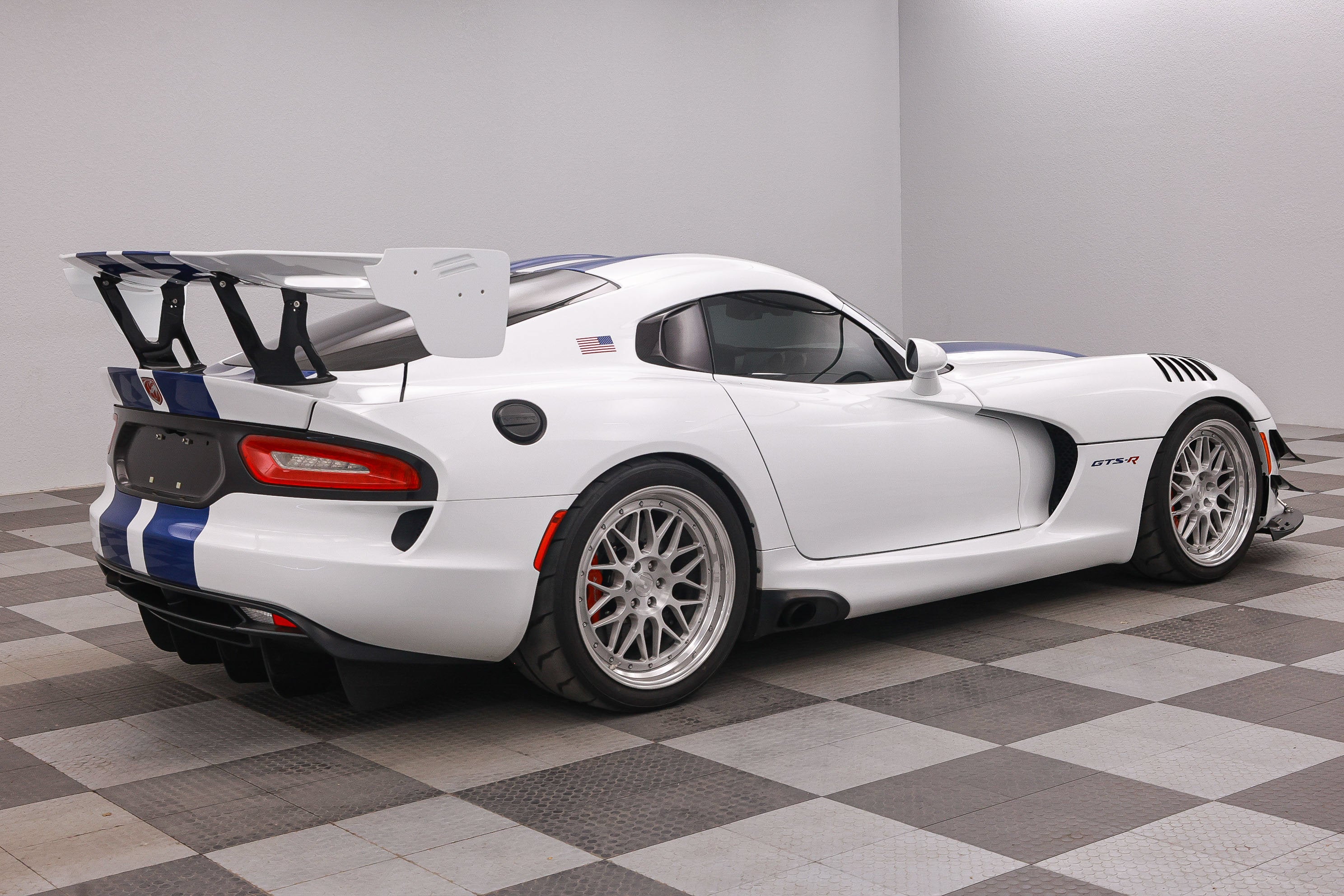 2017 Dodge Viper GTC GTS-R