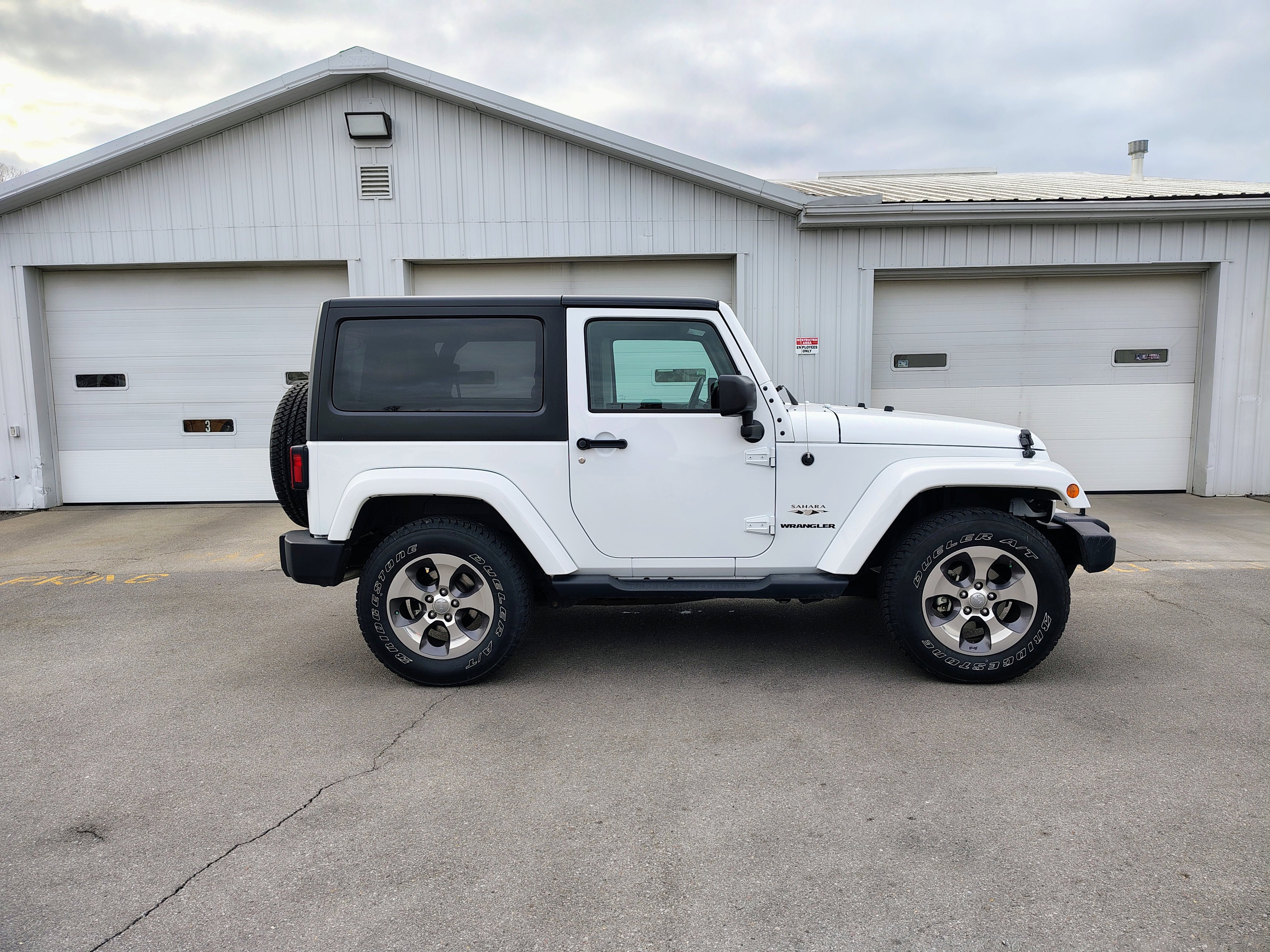 2017 Jeep Wrangler Sahara