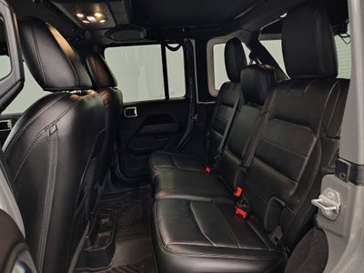 2020 Jeep Wrangler Unlimited Sahara Altitude 4x4