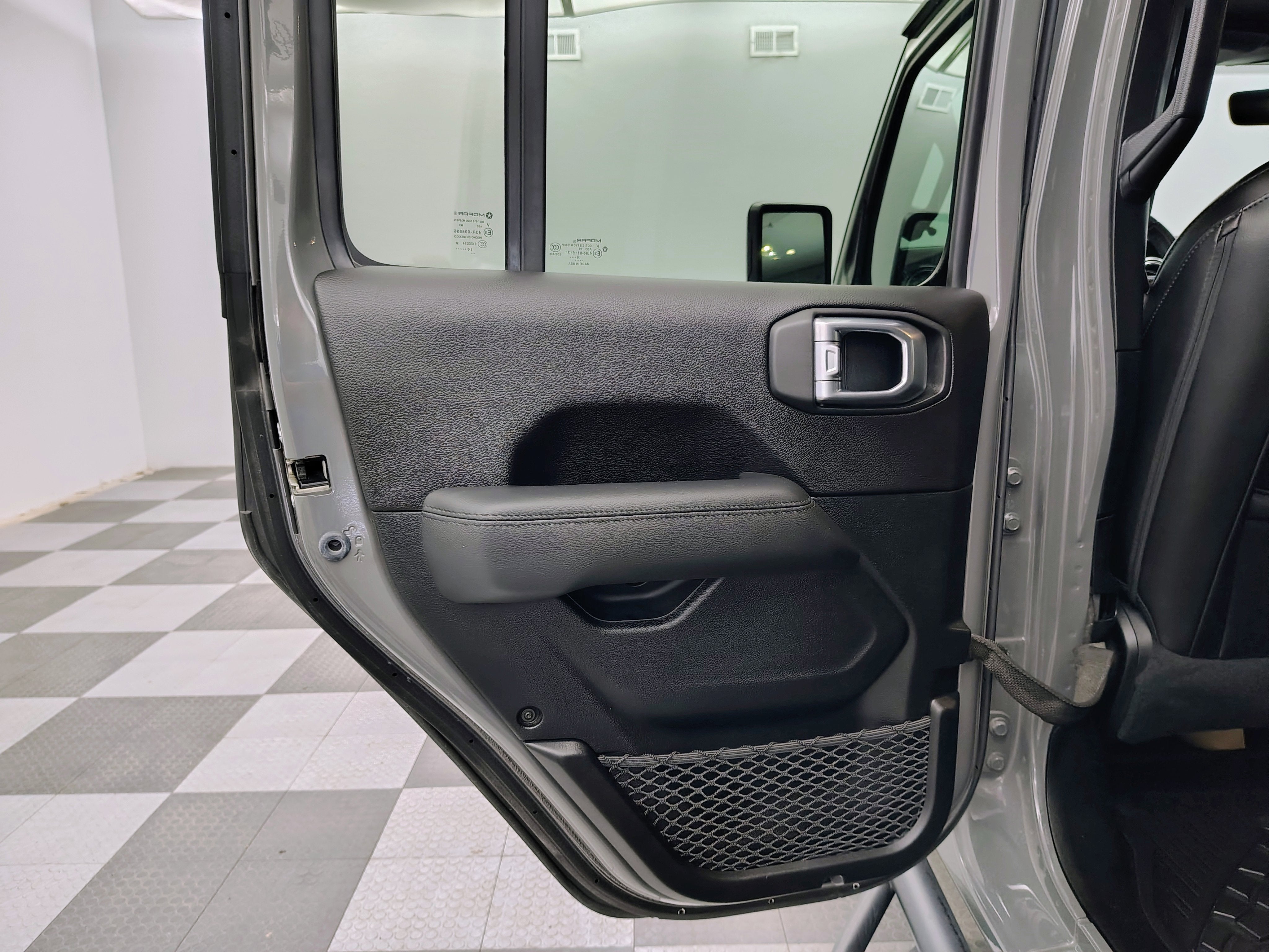 2020 Jeep Wrangler Unlimited Sahara Altitude 4x4