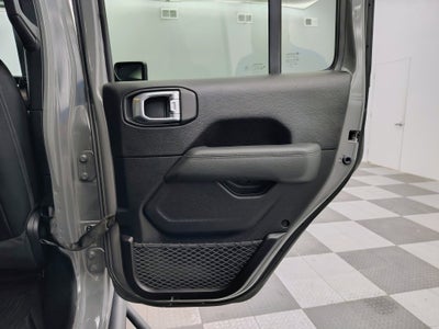 2020 Jeep Wrangler Unlimited Sahara Altitude 4x4