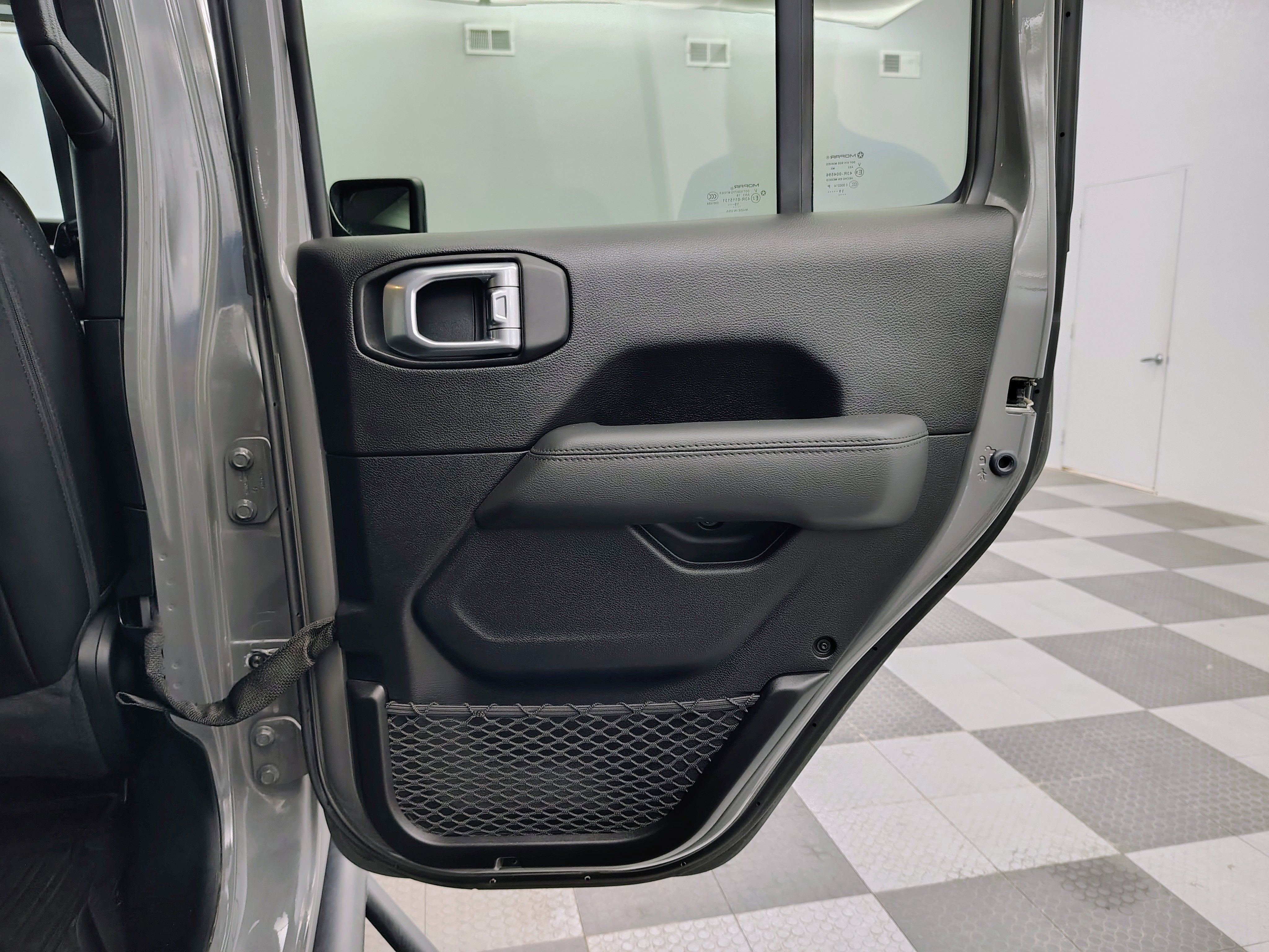 2020 Jeep Wrangler Unlimited Sahara Altitude 4x4