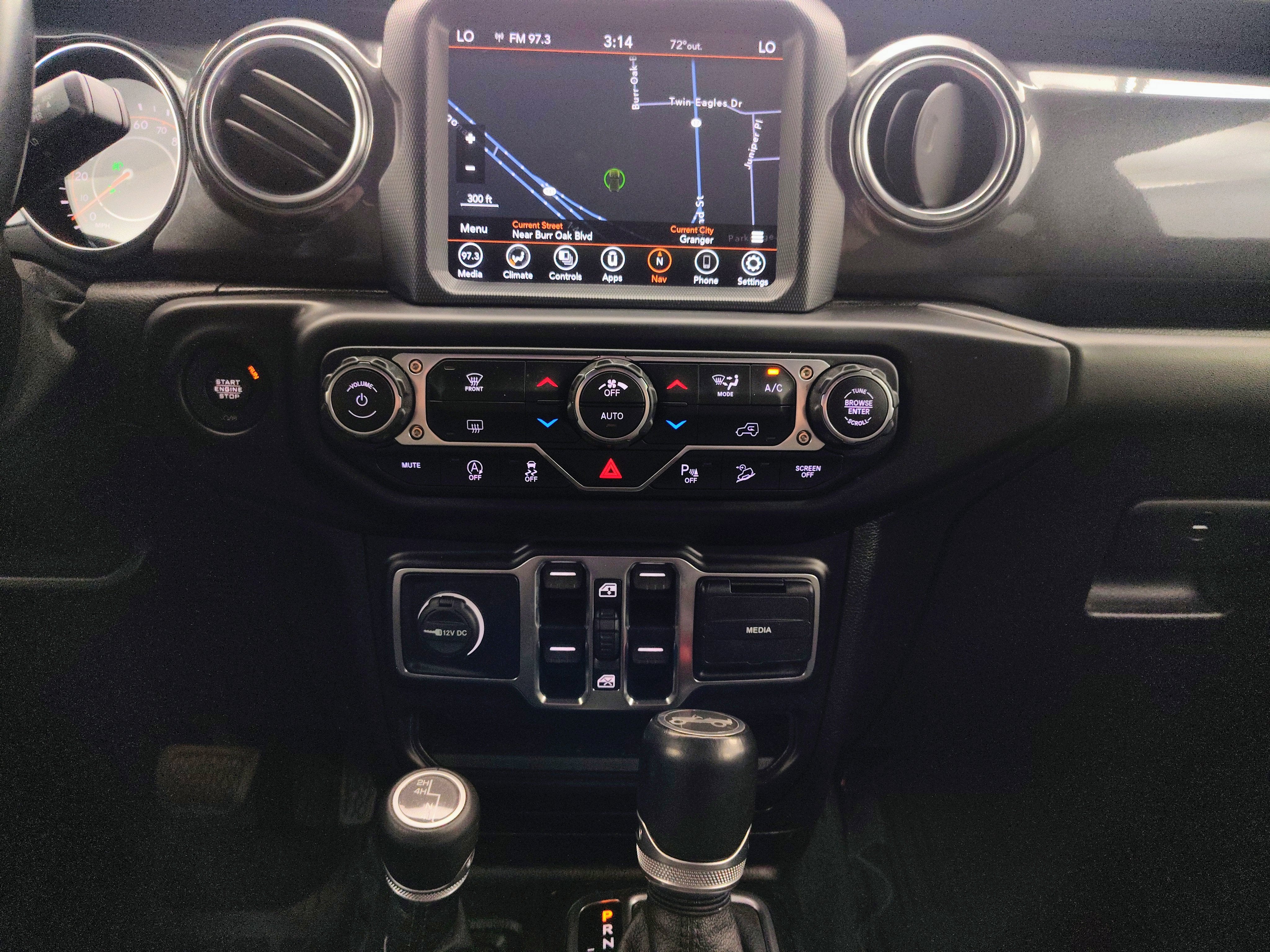 2020 Jeep Wrangler Unlimited Sahara Altitude 4x4