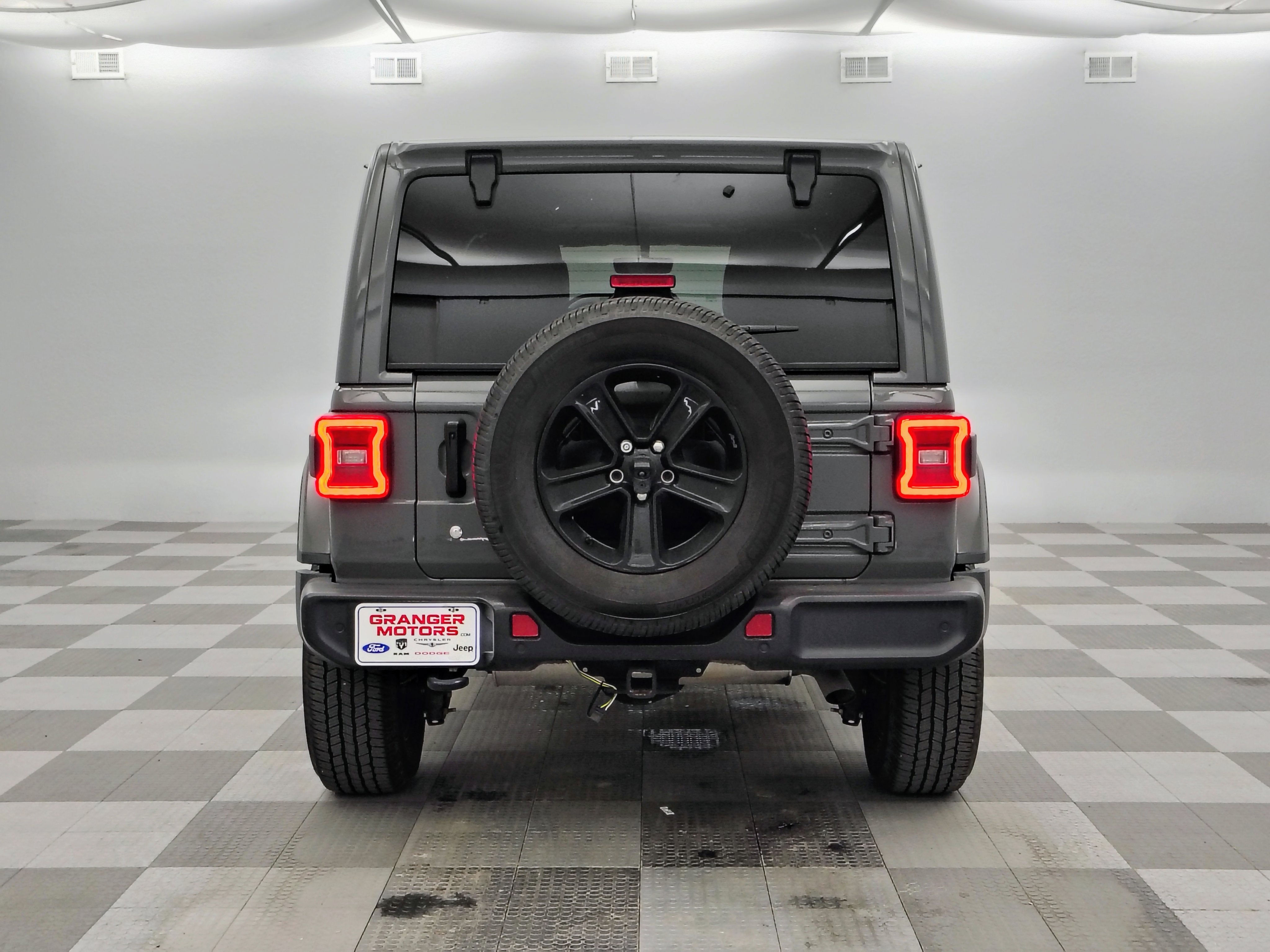 2020 Jeep Wrangler Unlimited Sahara Altitude 4x4