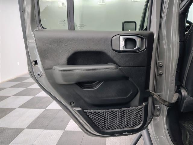 2020 Jeep Wrangler Unlimited Sahara Altitude 4x4