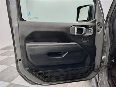 2020 Jeep Wrangler Unlimited Sahara Altitude 4x4