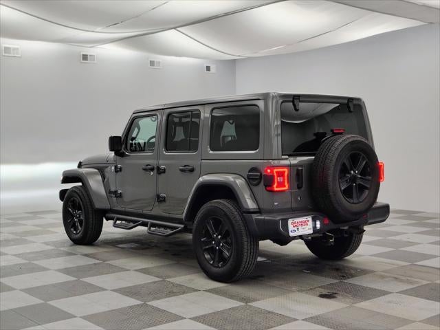 2020 Jeep Wrangler Unlimited Sahara Altitude 4x4