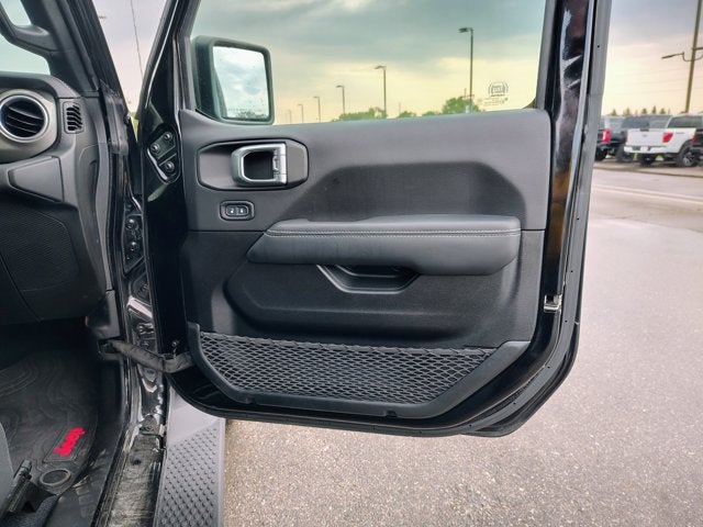 2023 Jeep Wrangler Unlimited Sahara