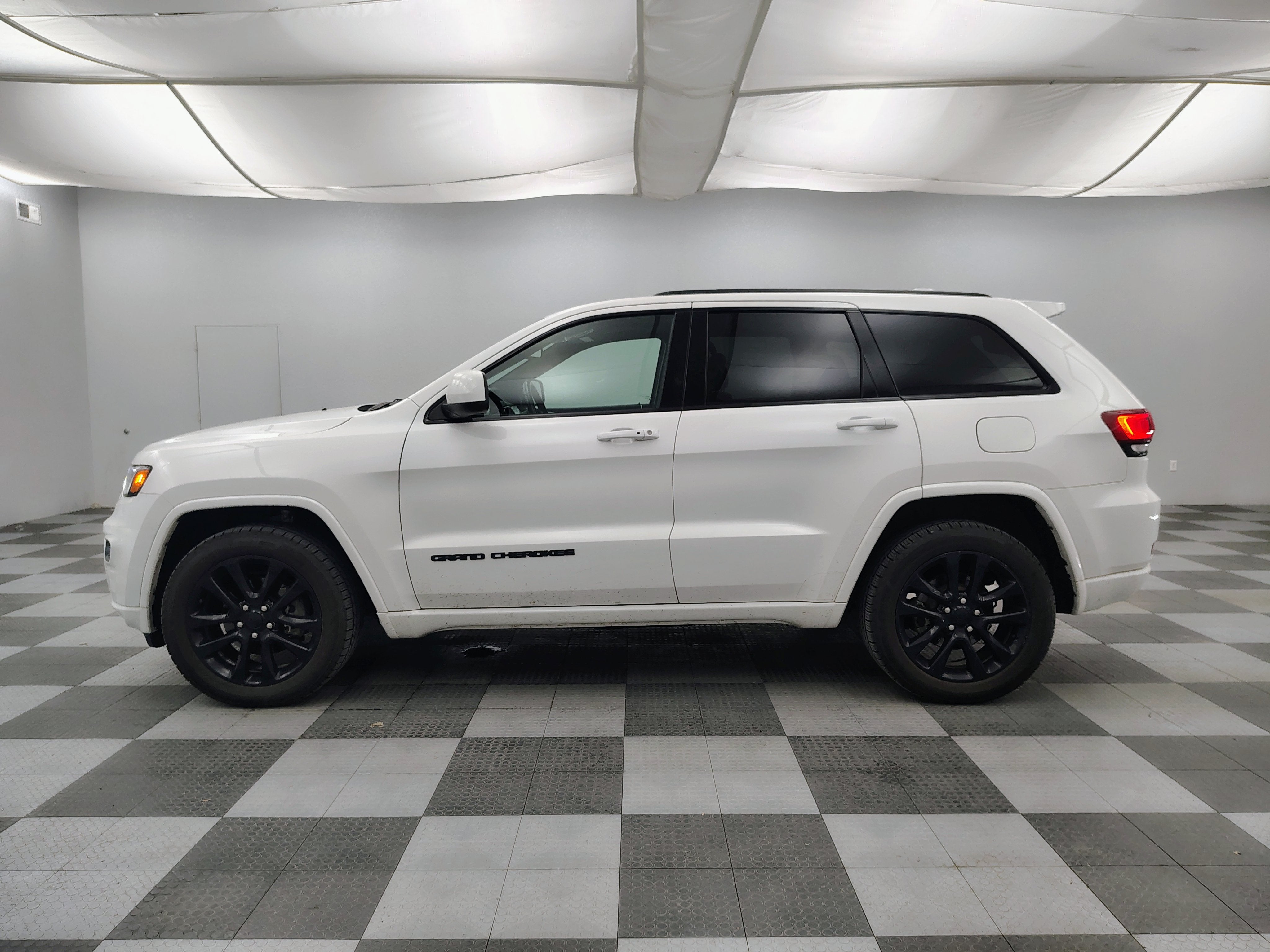 2020 Jeep Grand Cherokee Altitude 4x4