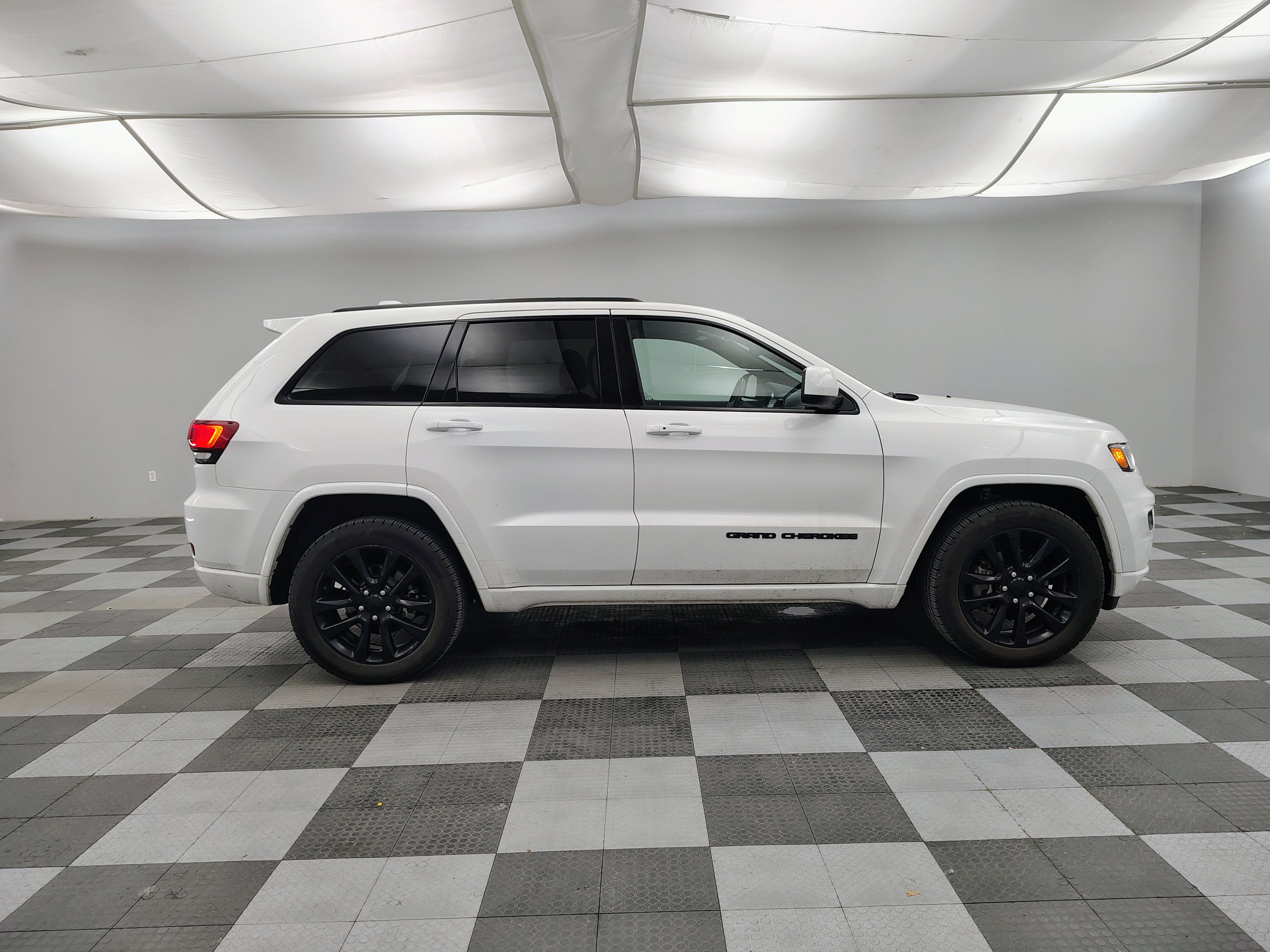 2020 Jeep Grand Cherokee Altitude 4x4