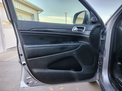 2020 Jeep Grand Cherokee Laredo E