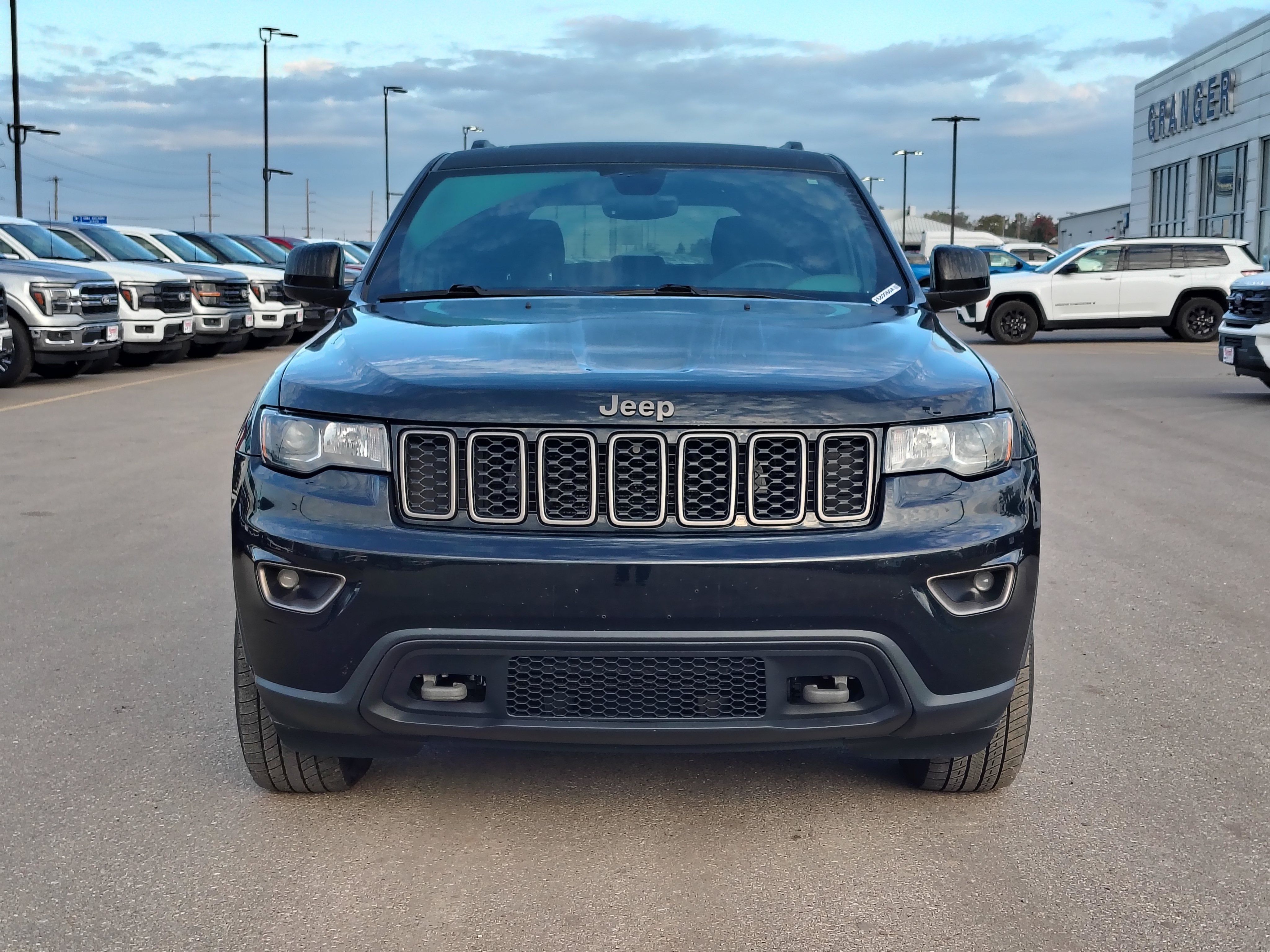 2017 Jeep Grand Cherokee Laredo