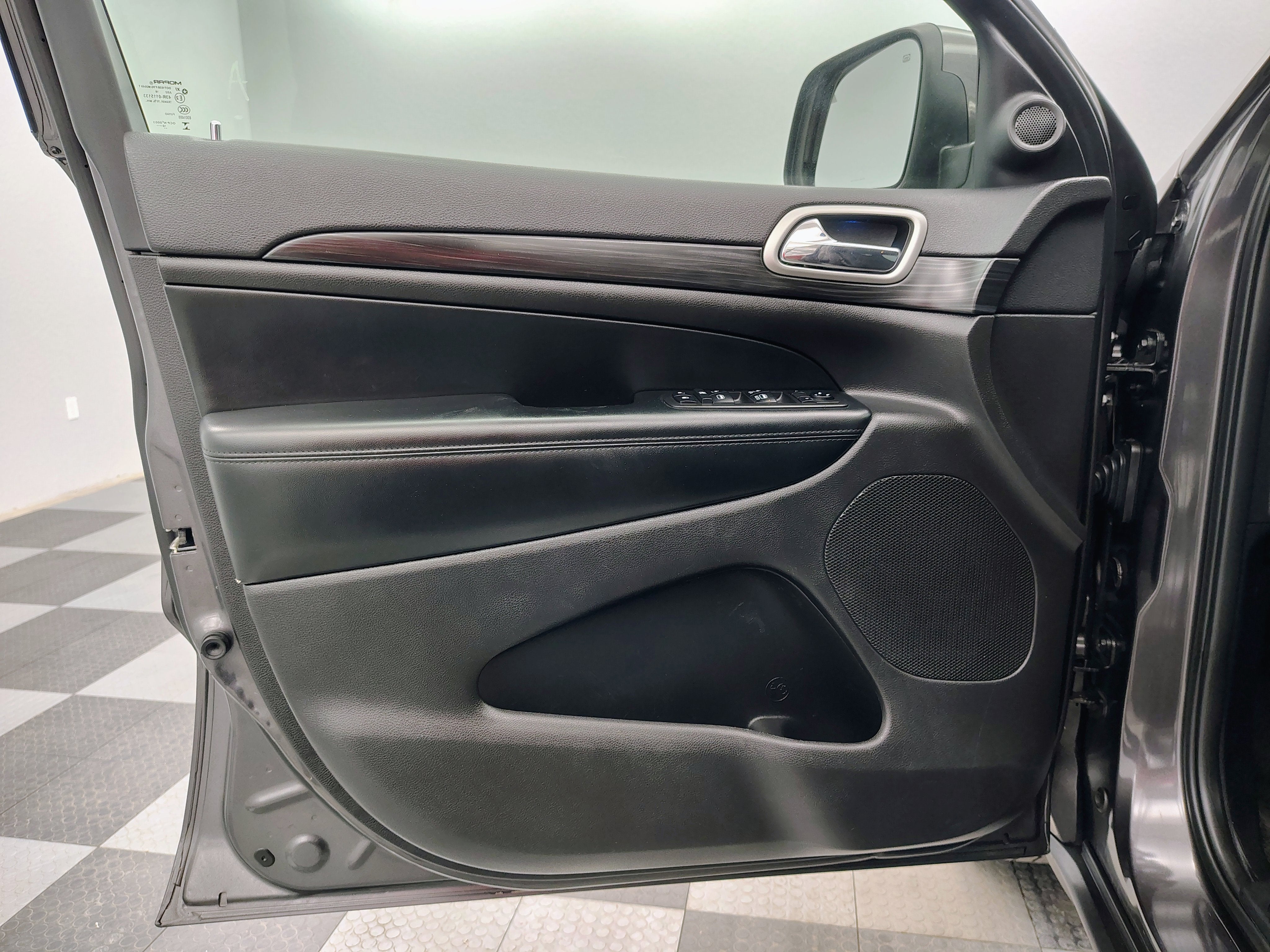 2019 Jeep Grand Cherokee Laredo E