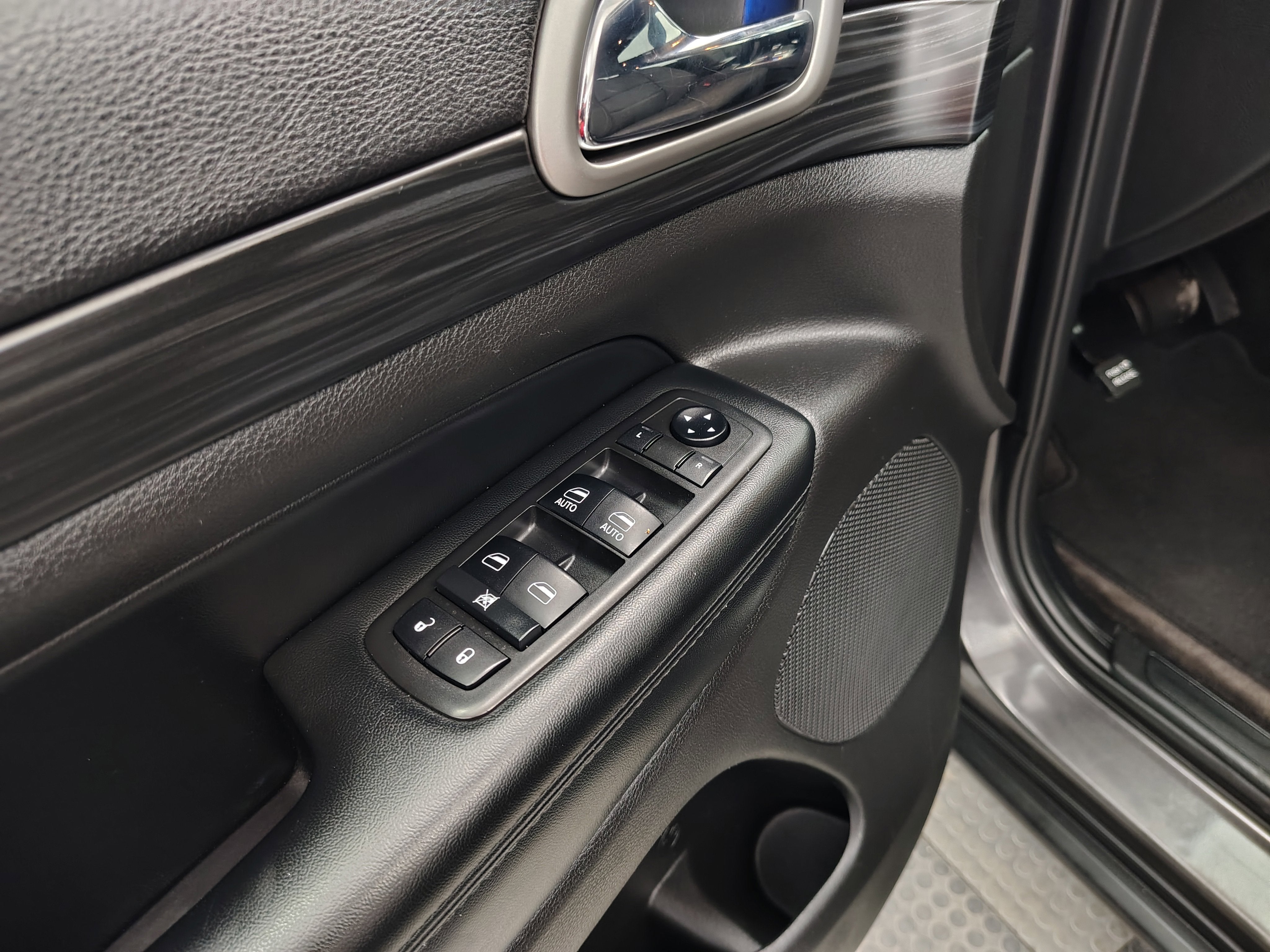 2019 Jeep Grand Cherokee Laredo E