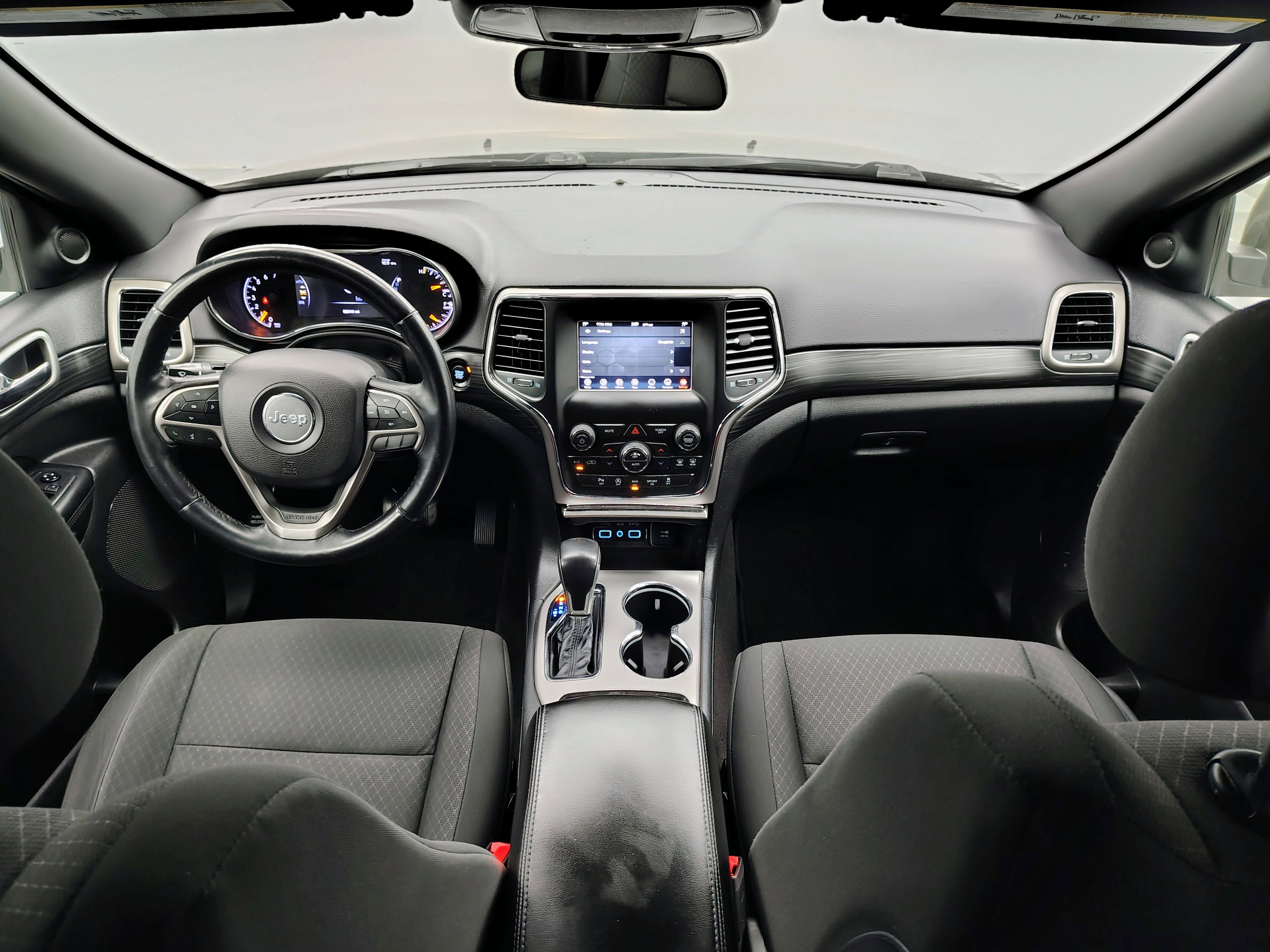 2019 Jeep Grand Cherokee Laredo E