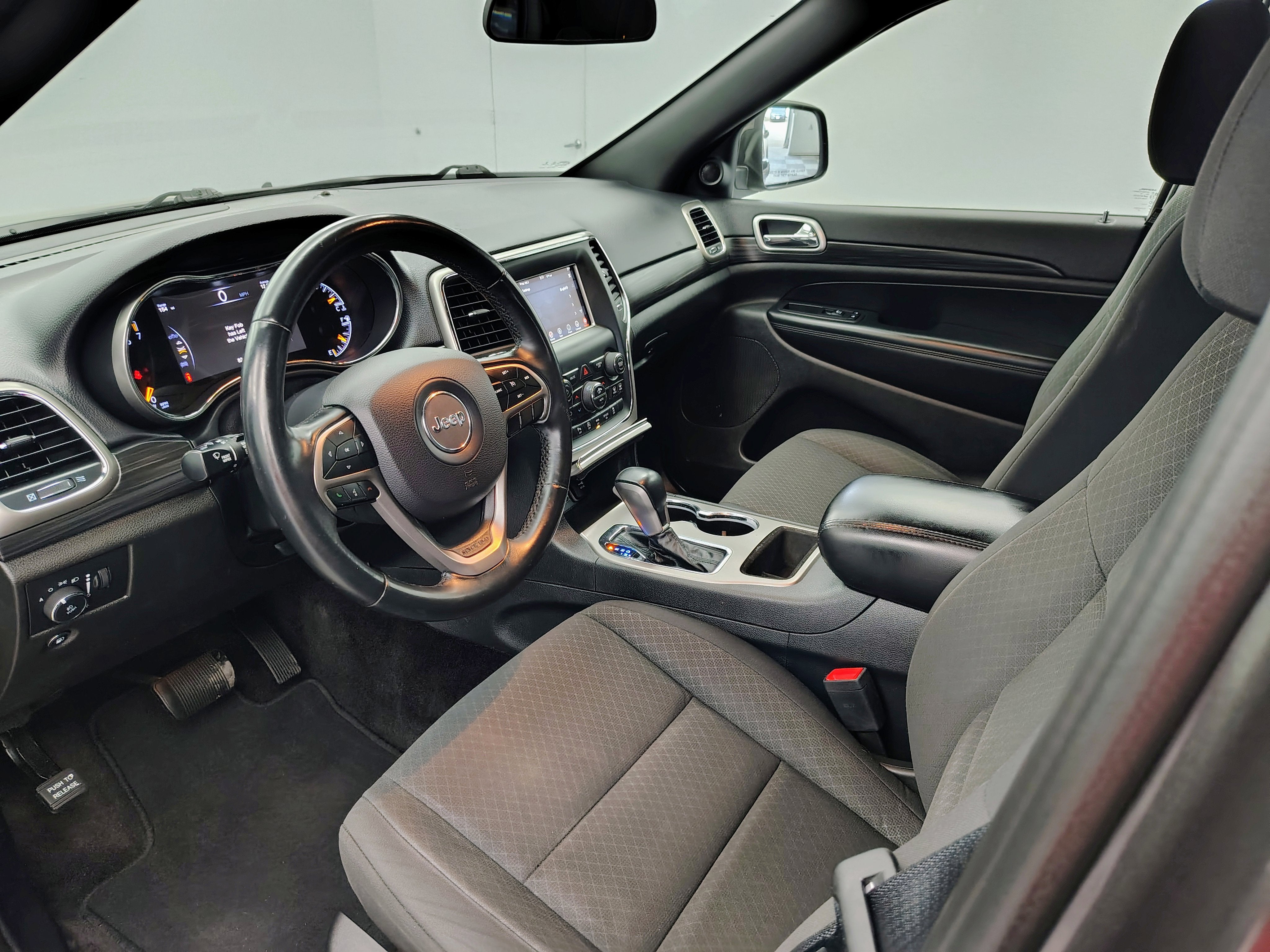 2019 Jeep Grand Cherokee Laredo E