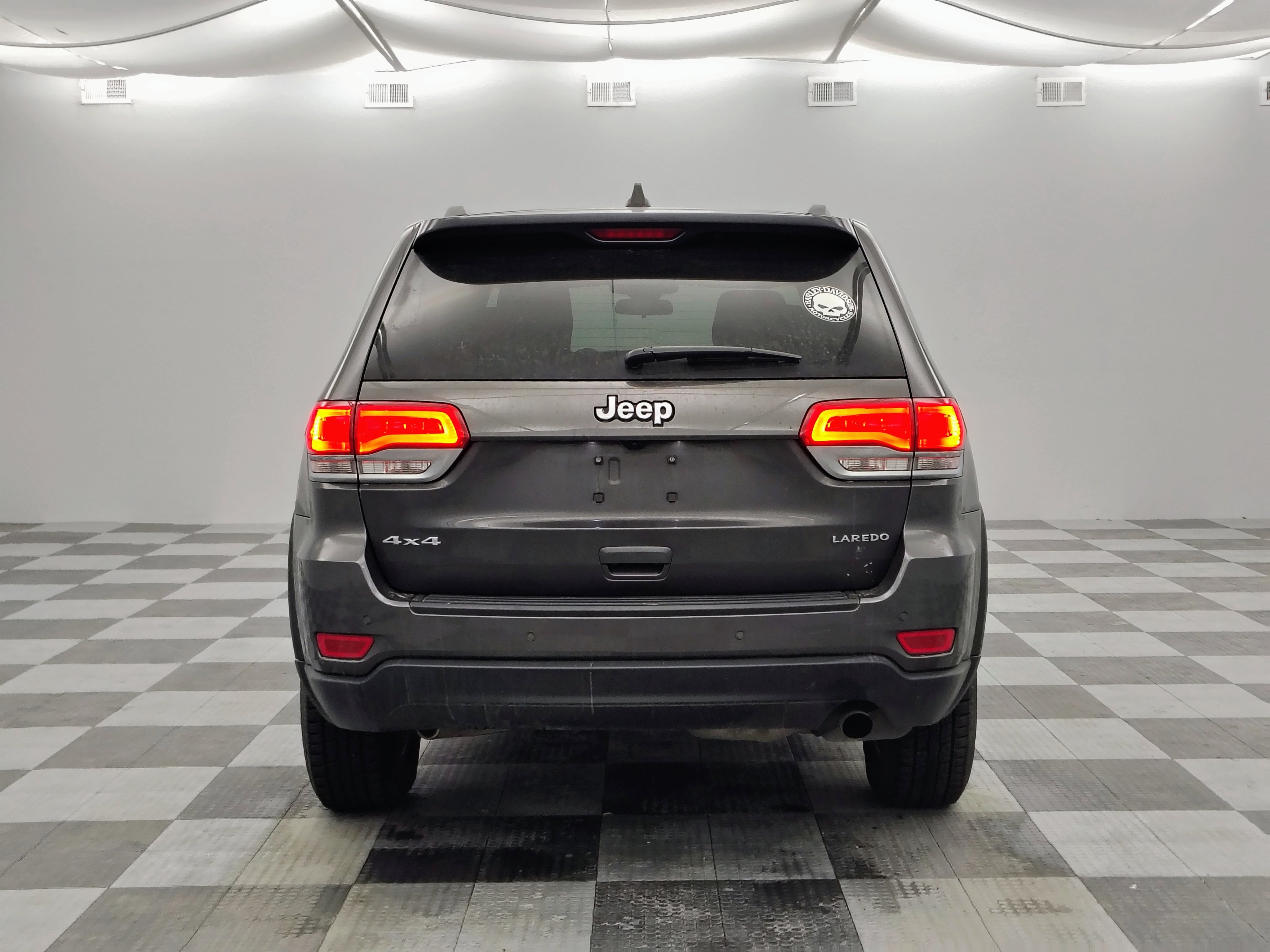 2019 Jeep Grand Cherokee Laredo E