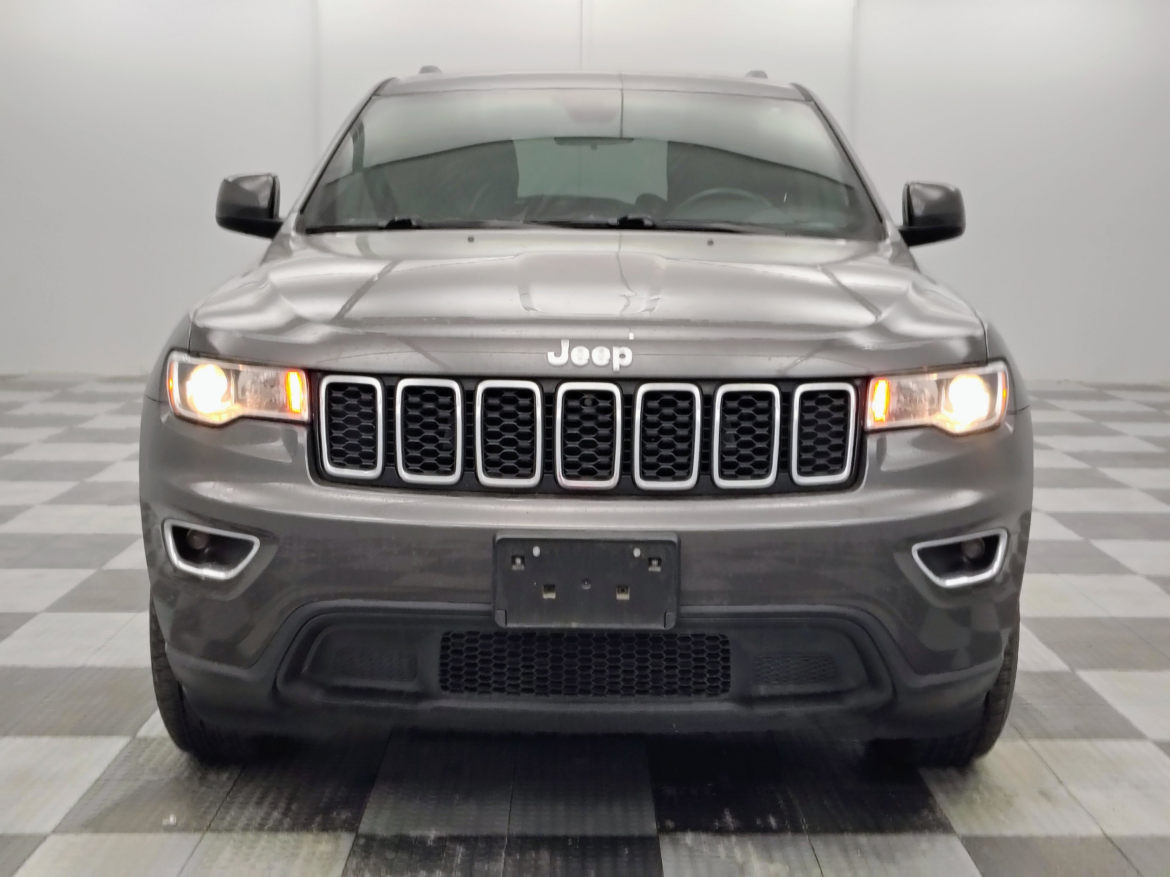 2019 Jeep Grand Cherokee Laredo E