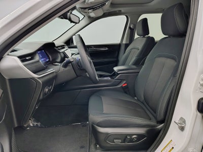 2023 Jeep Grand Cherokee Laredo 4x4