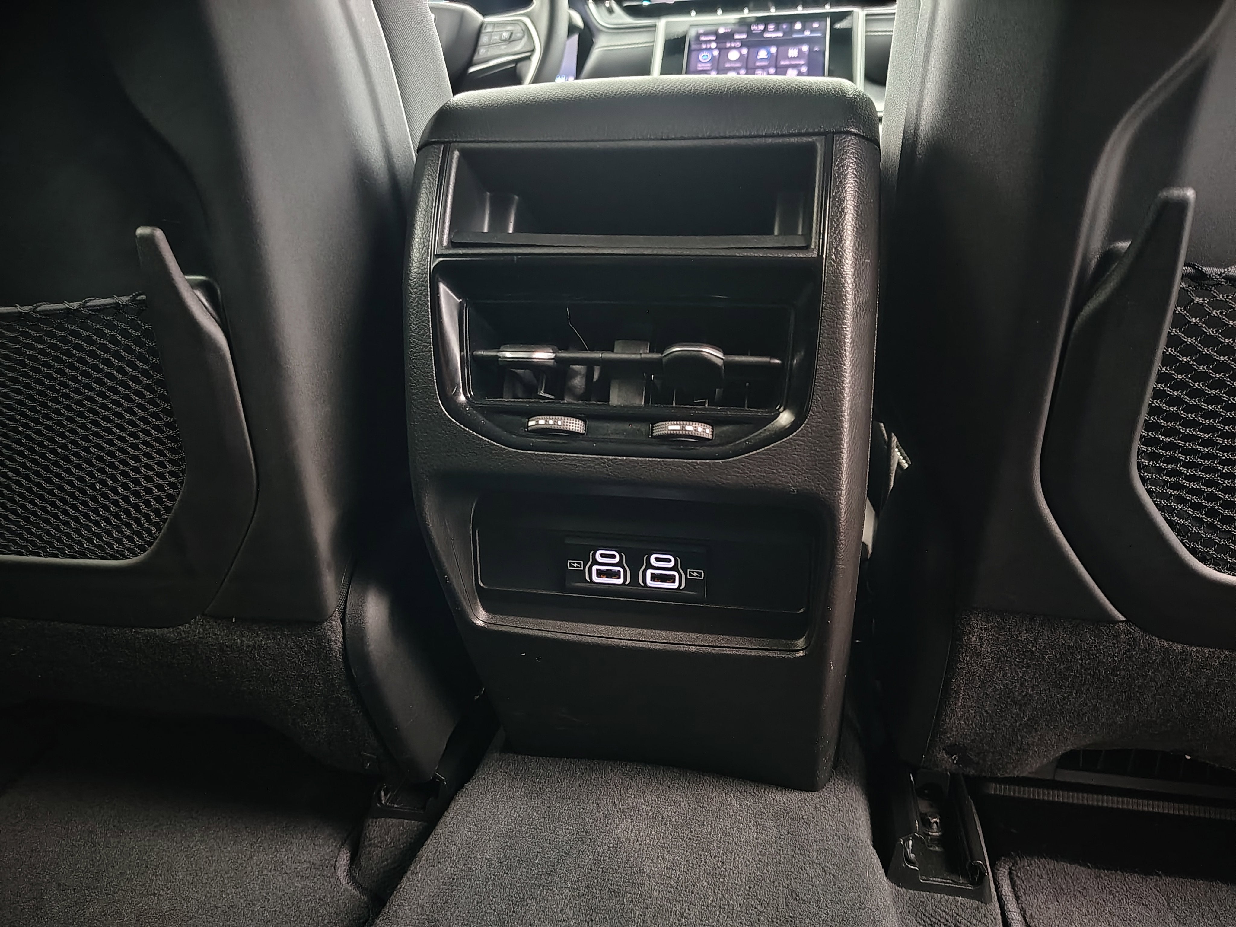 2023 Jeep Grand Cherokee Laredo 4x4