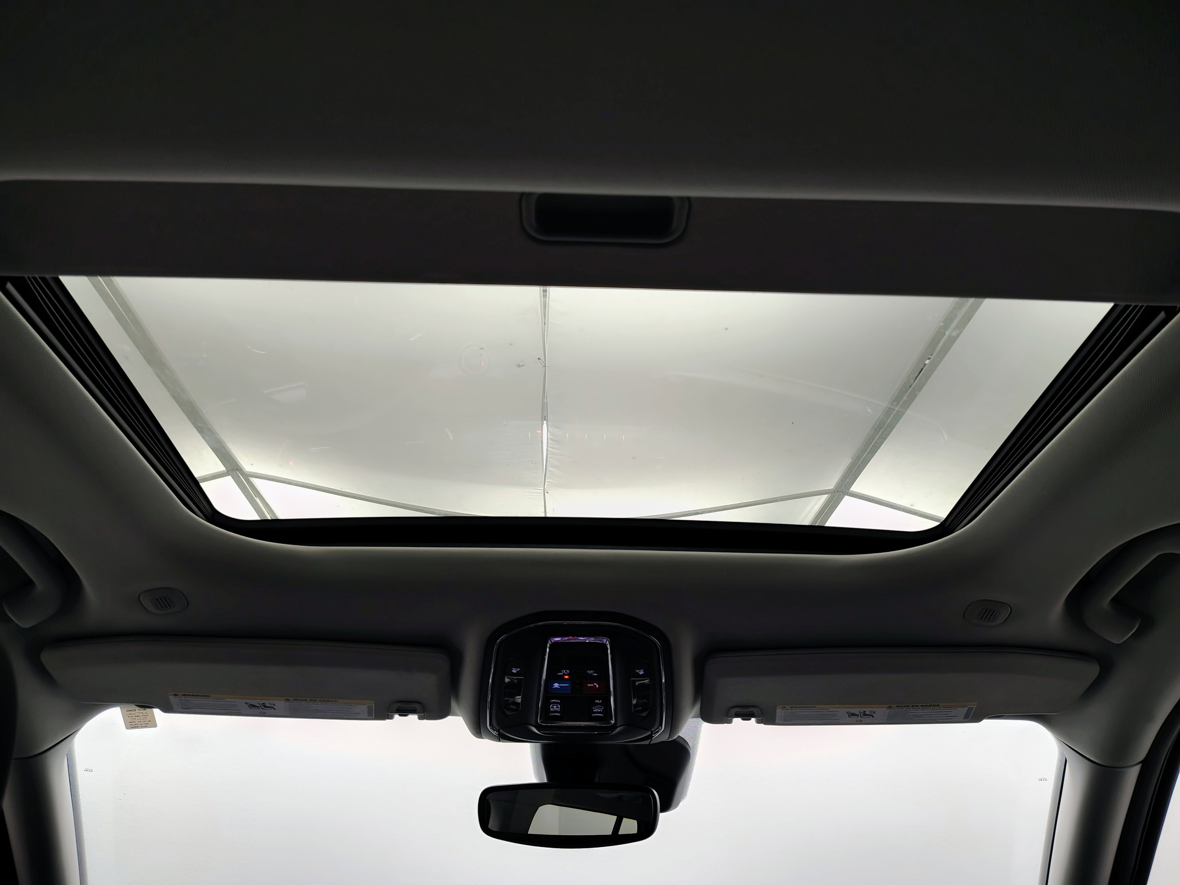 2023 Jeep Grand Cherokee Laredo 4x4
