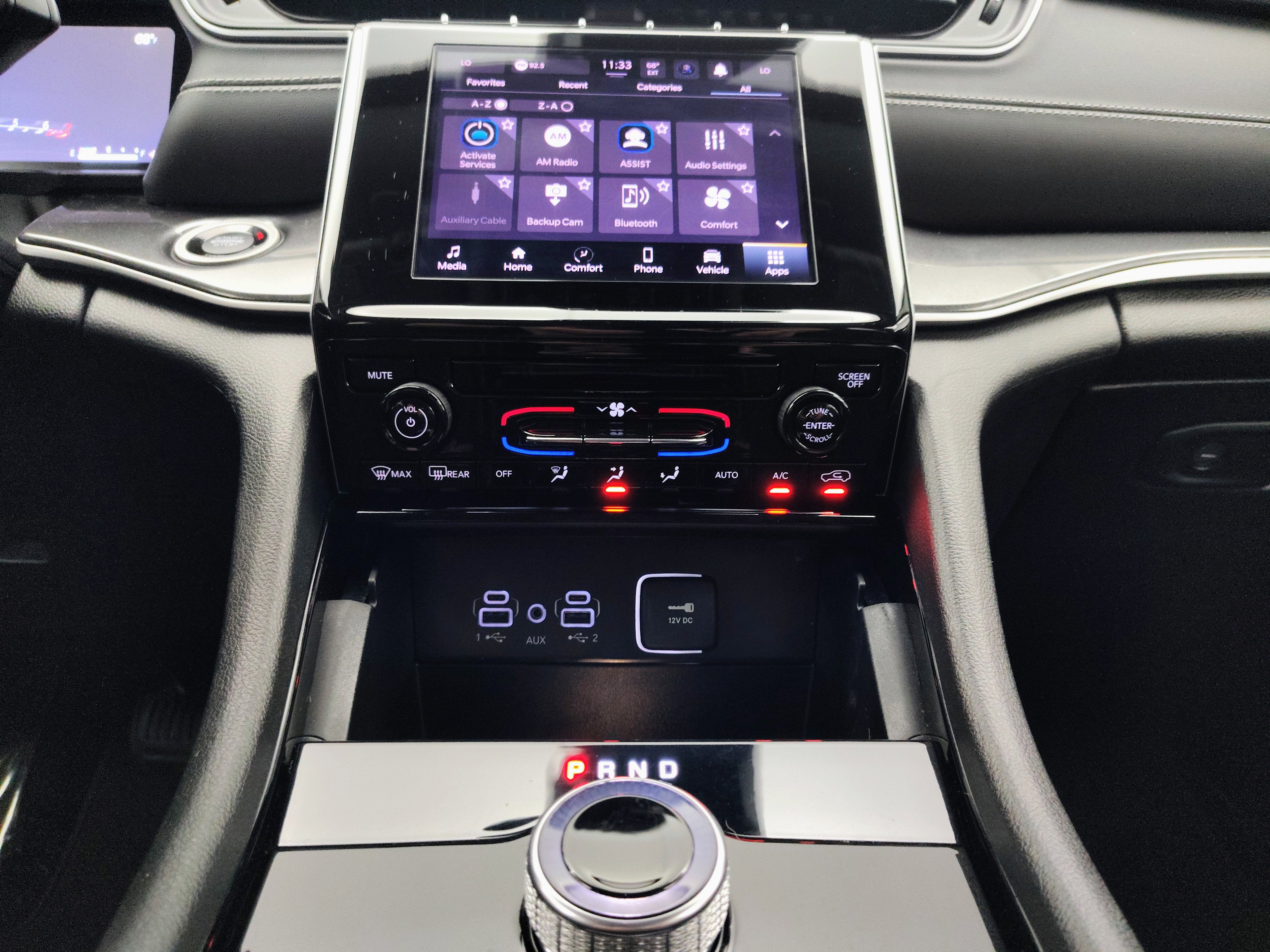 2023 Jeep Grand Cherokee Laredo 4x4