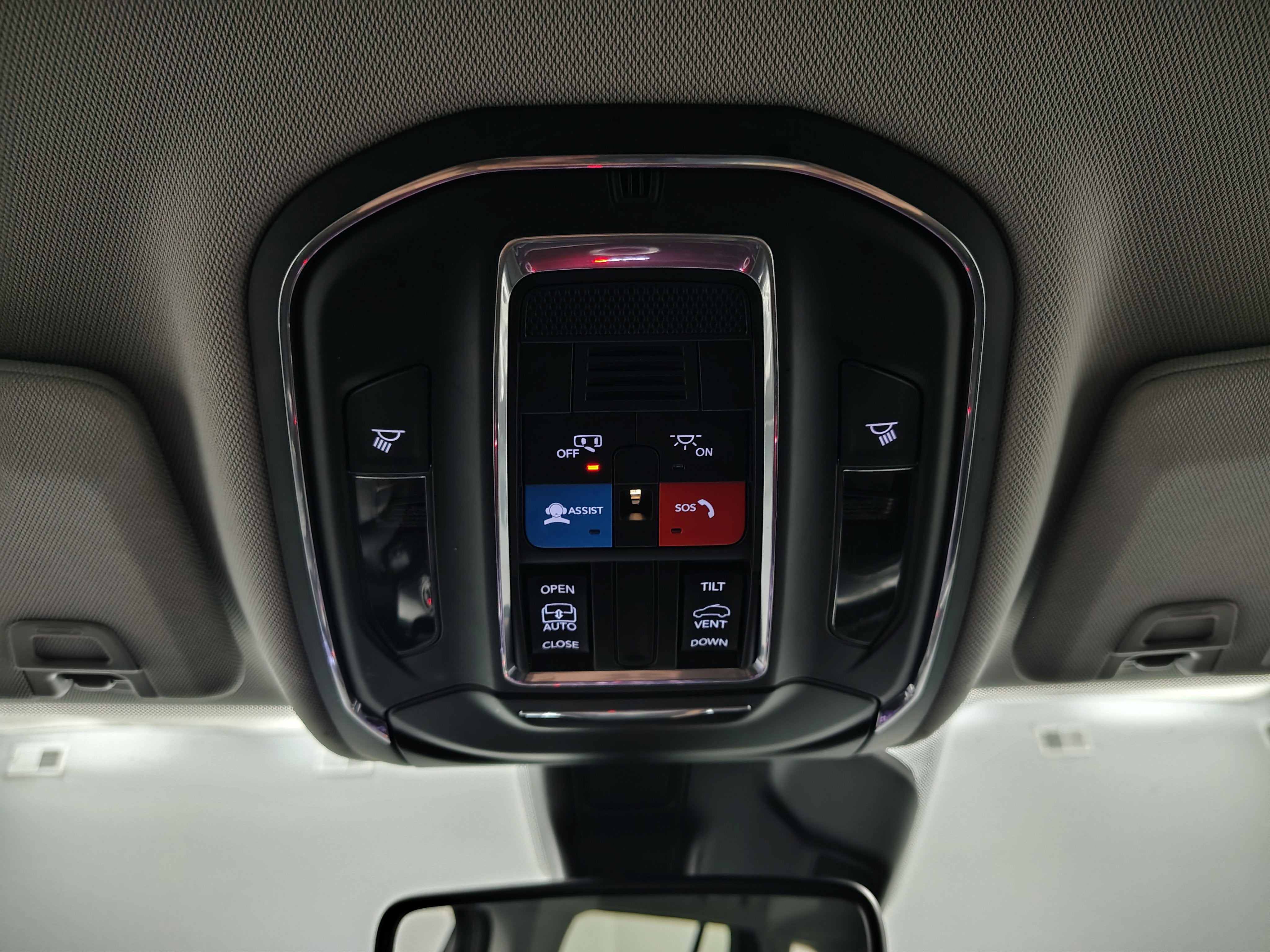 2023 Jeep Grand Cherokee Laredo 4x4