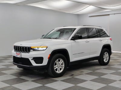 2023 Jeep Grand Cherokee Laredo 4x4