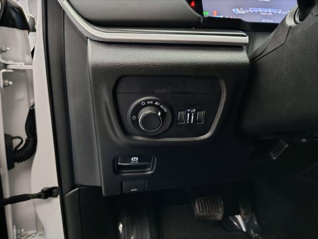 2023 Jeep Grand Cherokee Laredo 4x4