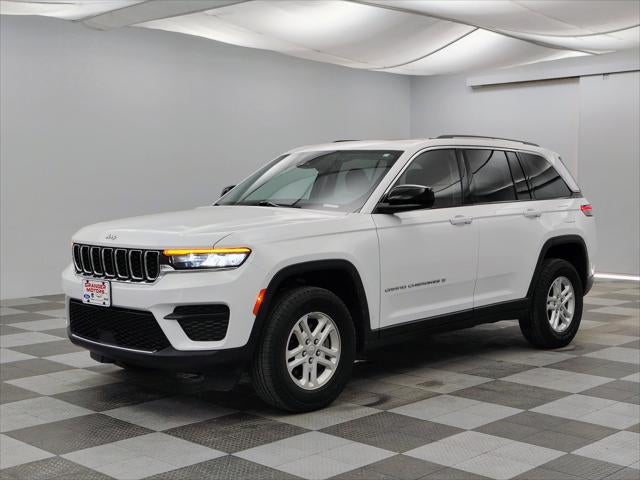 2023 Jeep Grand Cherokee Laredo 4x4