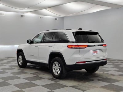 2023 Jeep Grand Cherokee Laredo 4x4