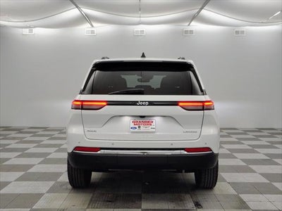 2023 Jeep Grand Cherokee Laredo 4x4