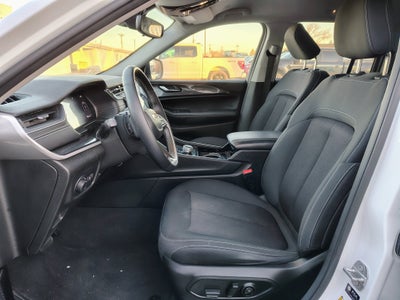 2022 Jeep Grand Cherokee Laredo