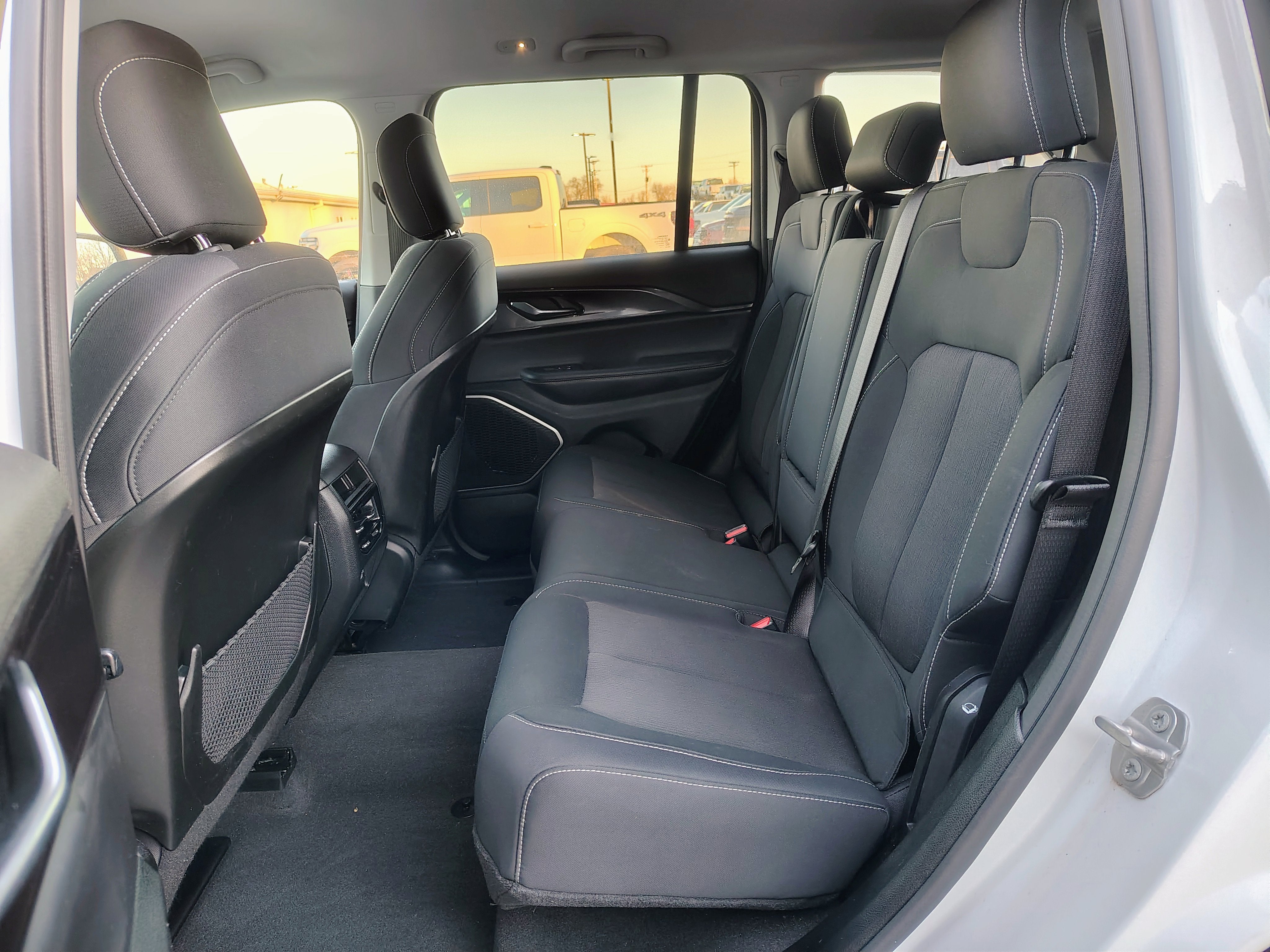 2022 Jeep Grand Cherokee Laredo