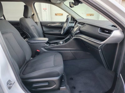 2022 Jeep Grand Cherokee Laredo