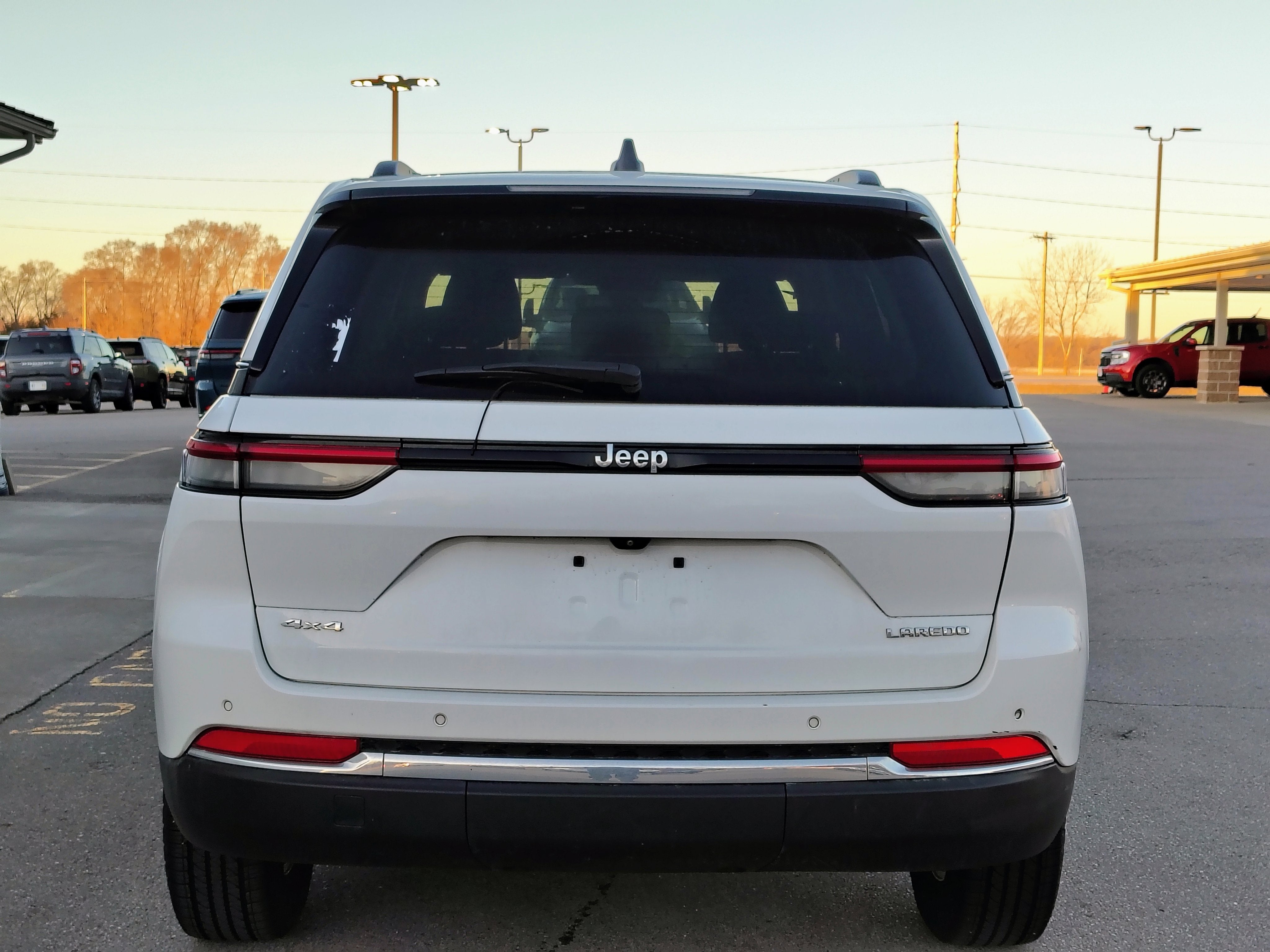 2022 Jeep Grand Cherokee Laredo