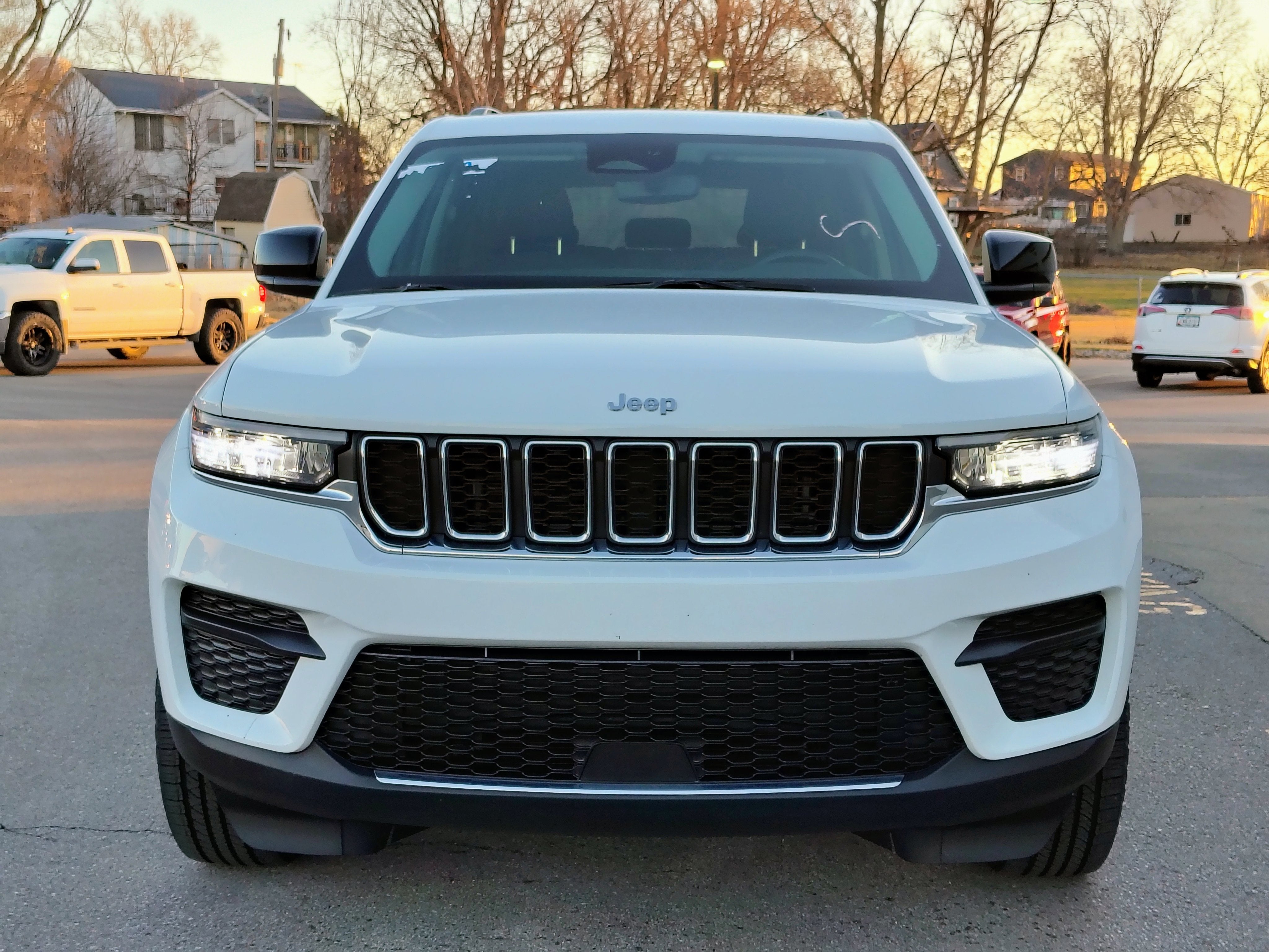 2022 Jeep Grand Cherokee Laredo