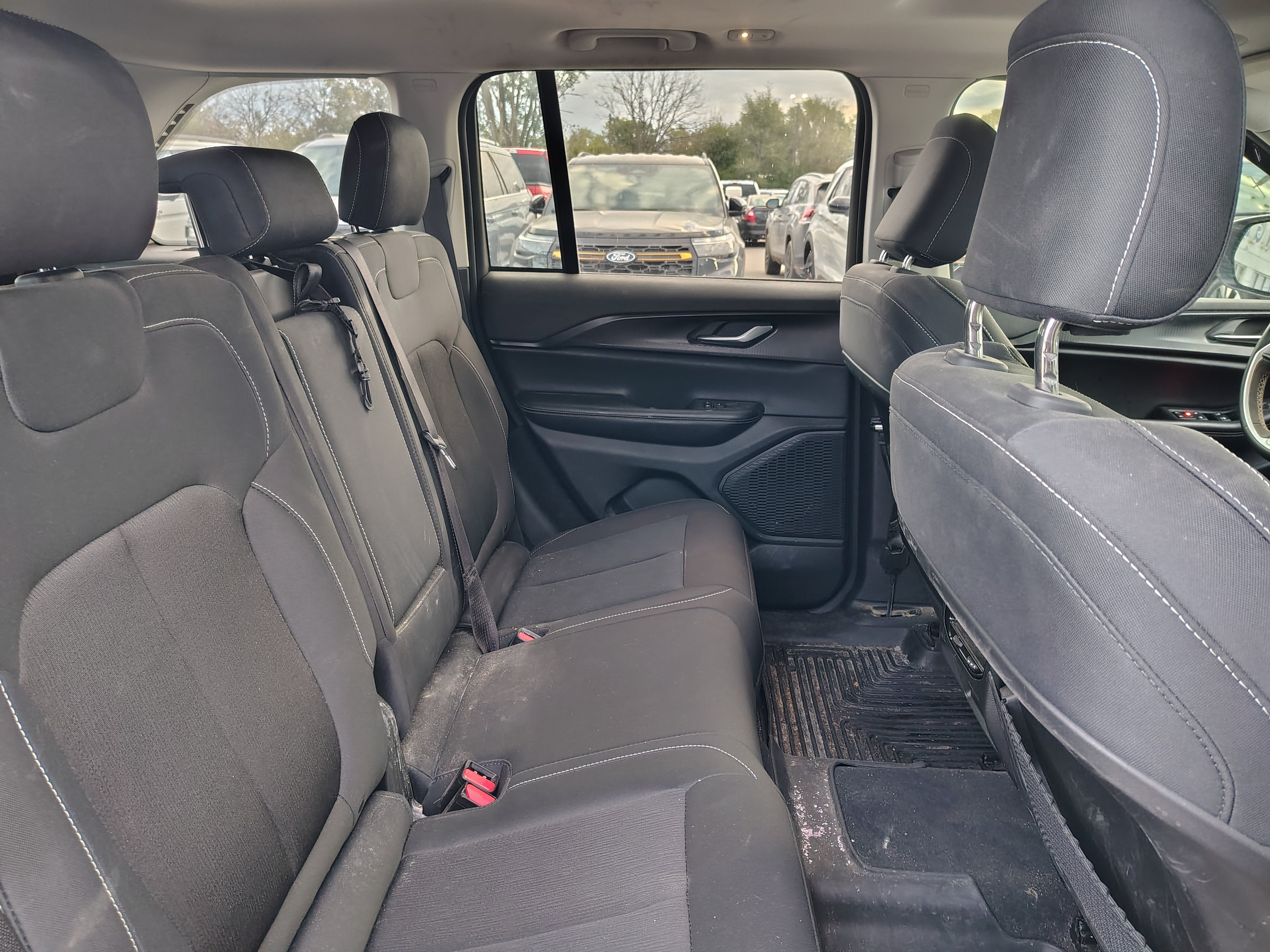 2023 Jeep Grand Cherokee Laredo