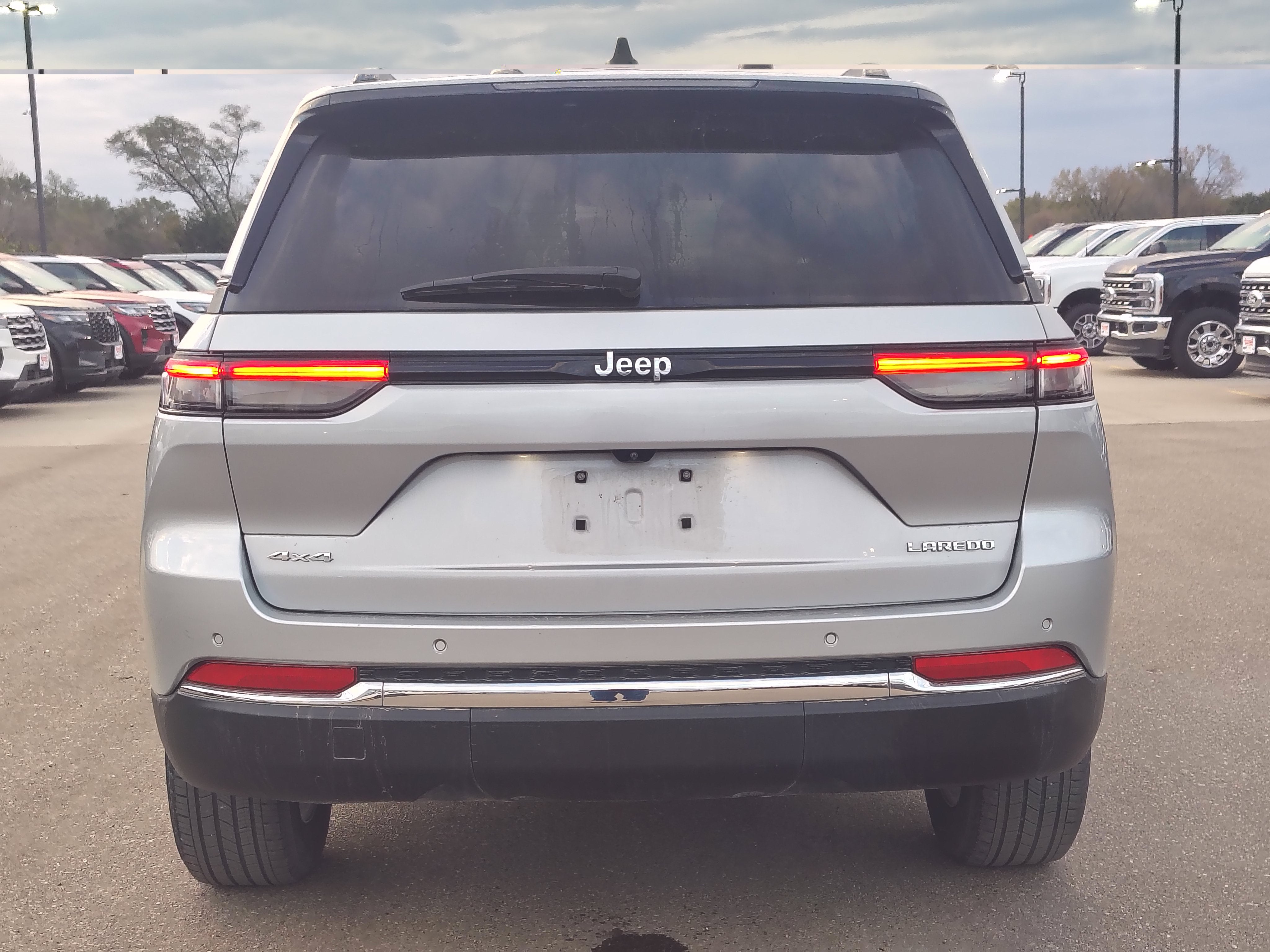 2023 Jeep Grand Cherokee Laredo